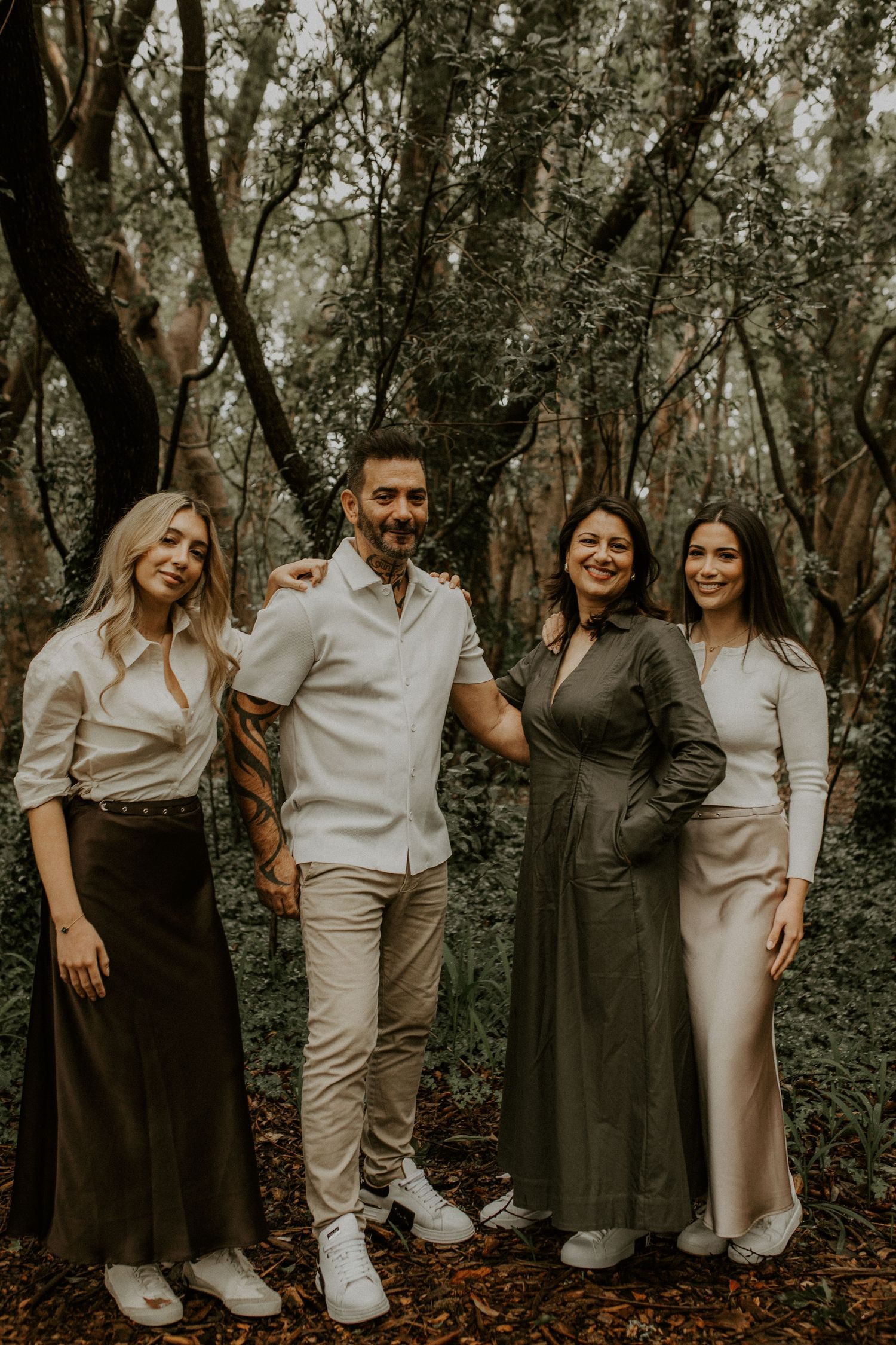 Warm, heartfelt family photography in Cape Town

Lifestyle family portraits in Cape Town homes and outdoors