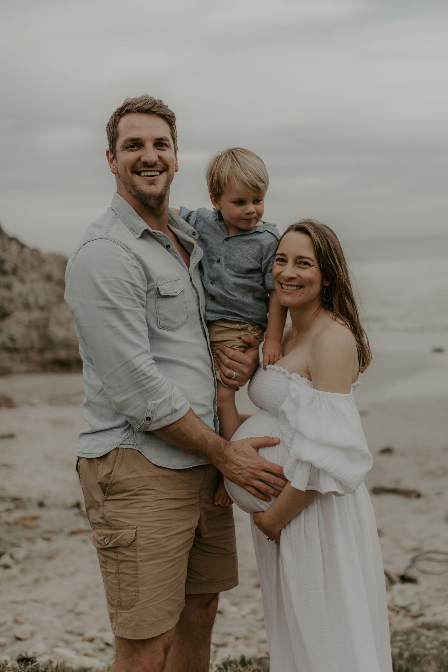 Soft, natural light family portraits

Family photos that feel real, not posed

Storytelling family photography