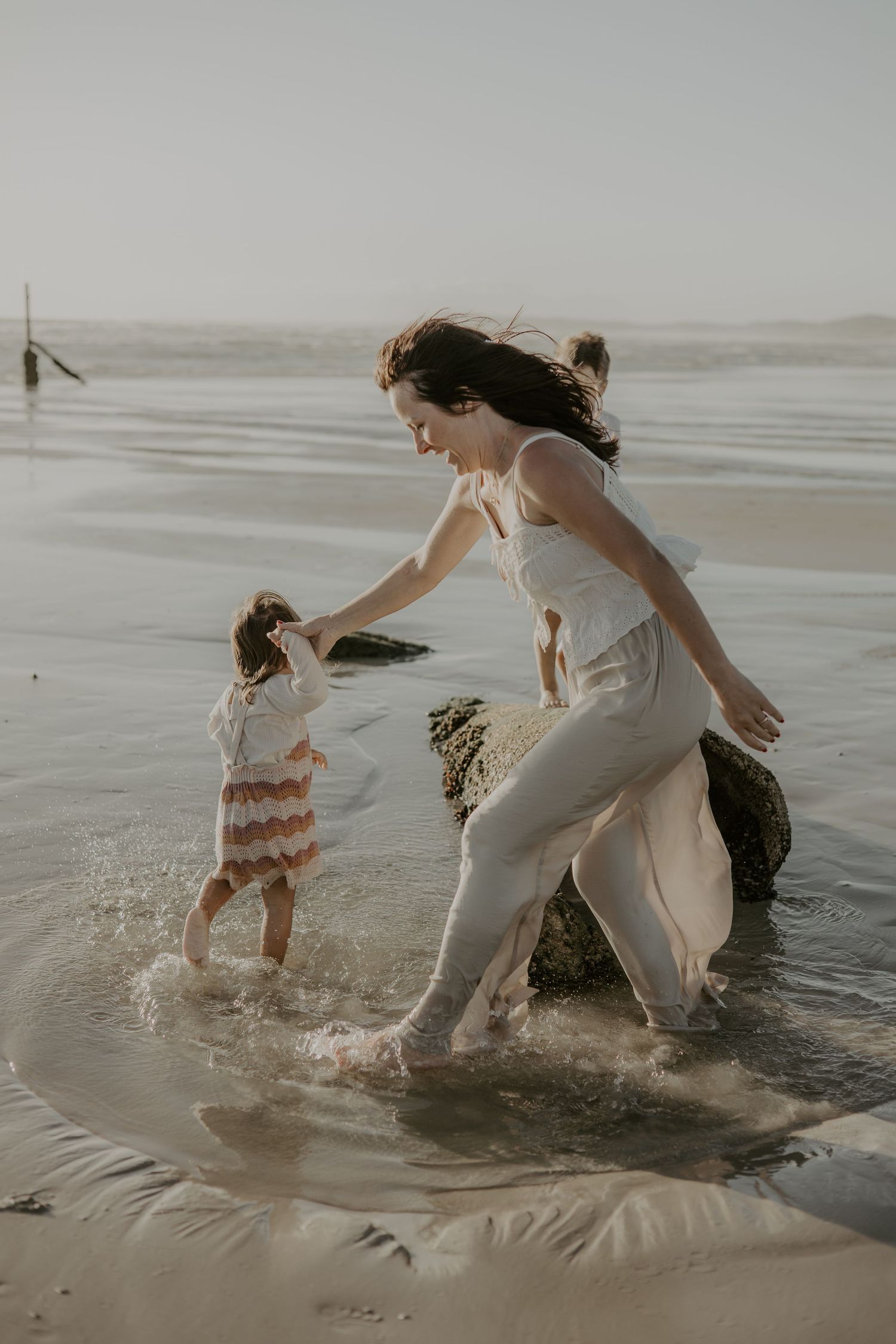 Natural family photo sessions near Cape Town

Family portraits inspired by Cape Town landscapes