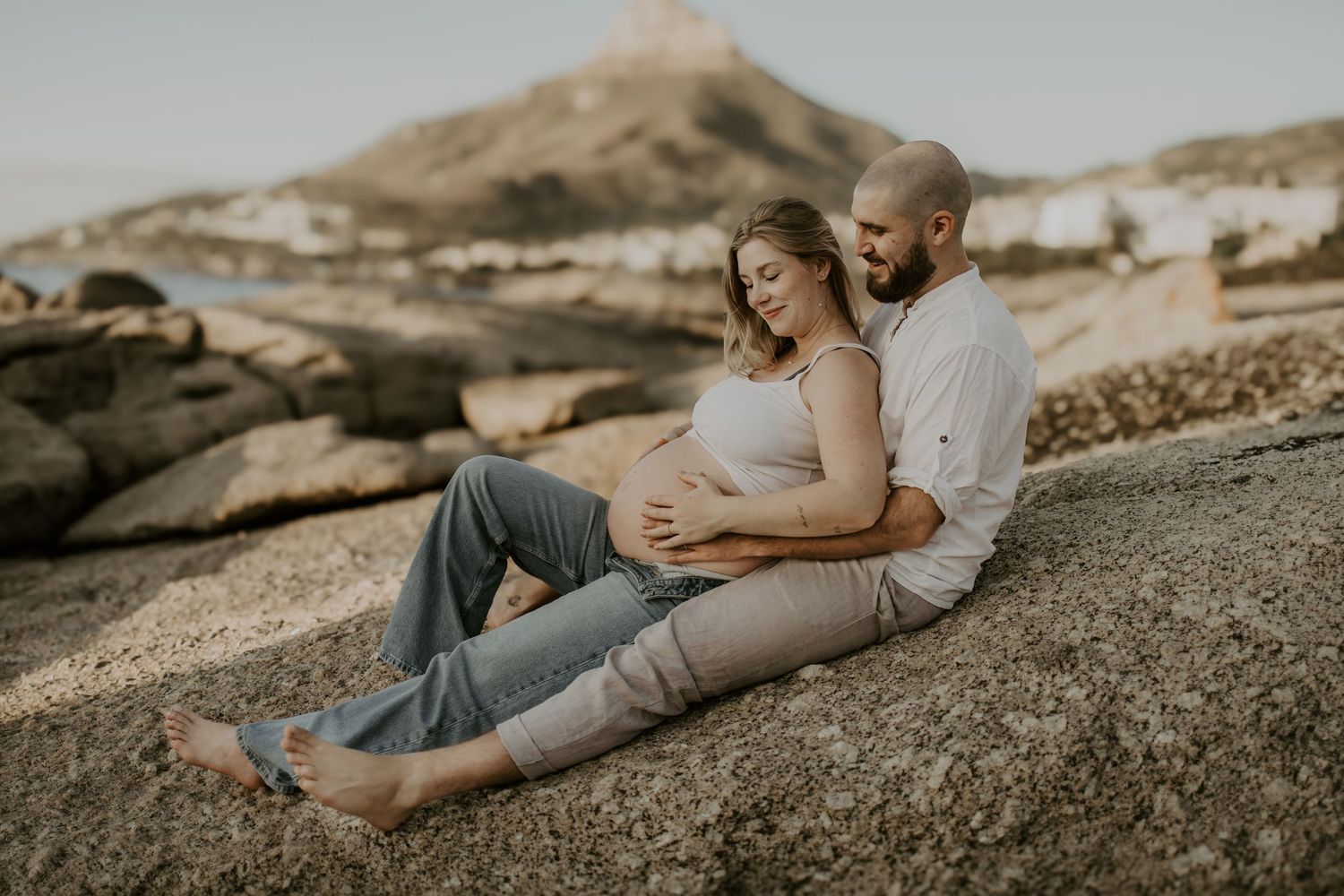 Relaxed maternity sessions in nature
Lifestyle maternity photography Cape Town
Barefoot, natural maternity photos
tourist in Cape Town