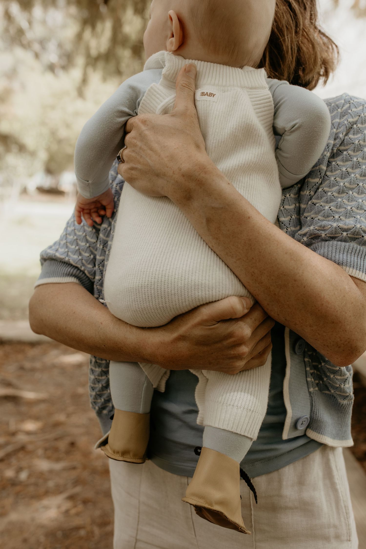 Family portraits with soft tones in Cape Town

Family photography focused on love and movement in Cape Town

Timeless family photos in natur