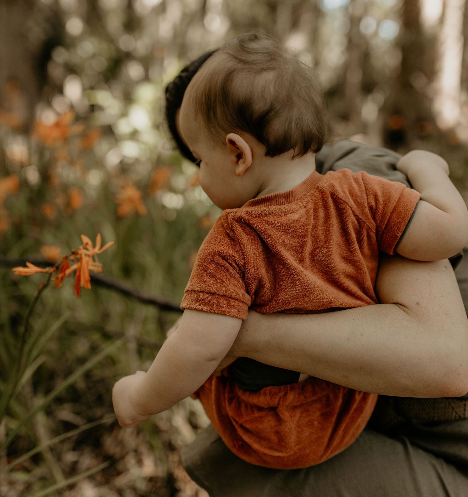 Outdoor family photography in Cape Town golden hour

Authentic family photography without awkward posing in Cape Town

Family photography in