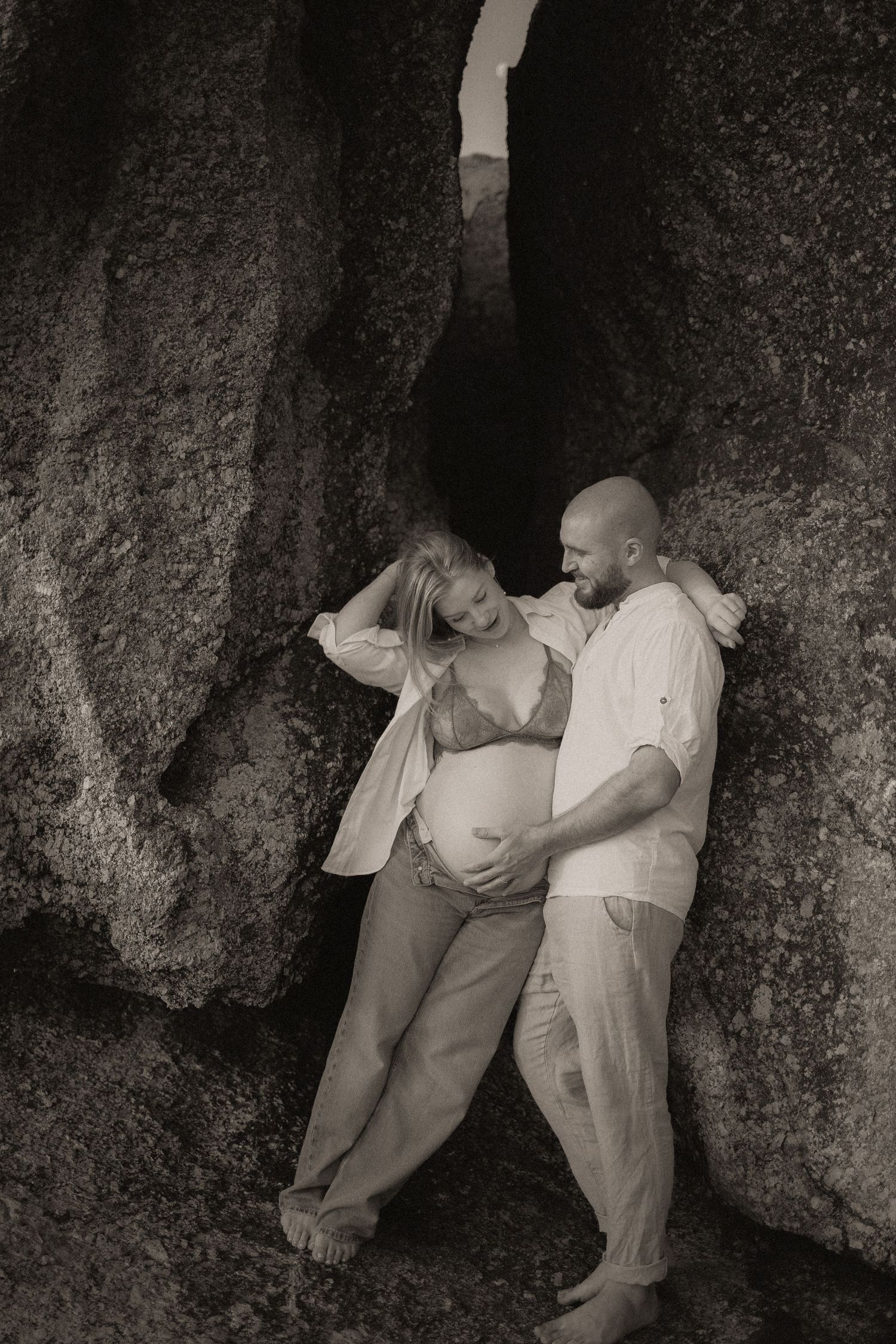 Styled maternity sessions Cape Town
Refined, artistic maternity portraits
Golden hour family photography Cape Town