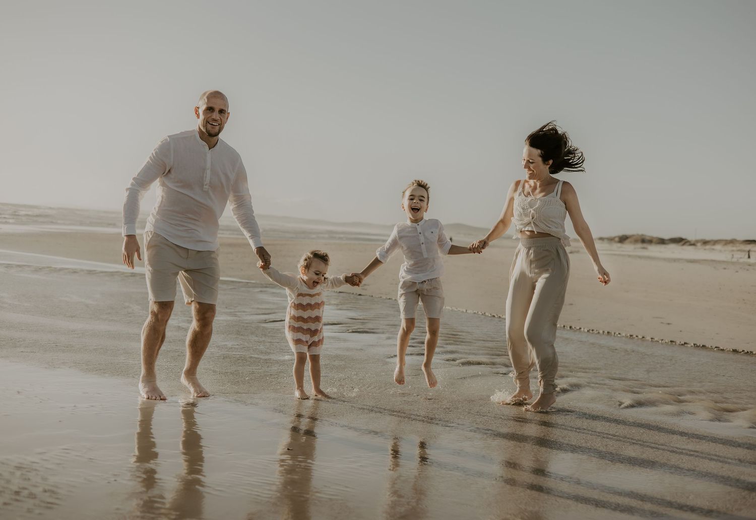 Lifestyle family photography at home or outdoors in Cape Town

Family photos full of warmth and connection in Cape Town

Minimalist family p