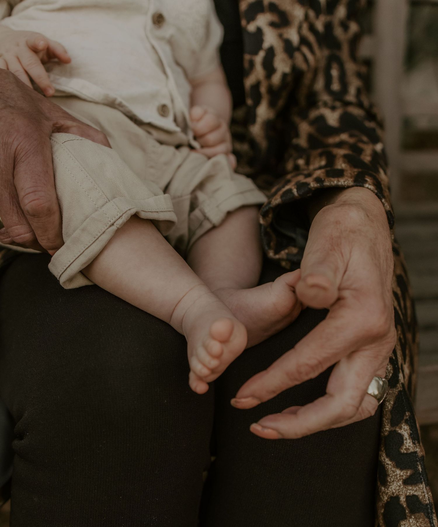 unposed family photography cape town
documentary family photographer cape town
cape town fine art family portraits