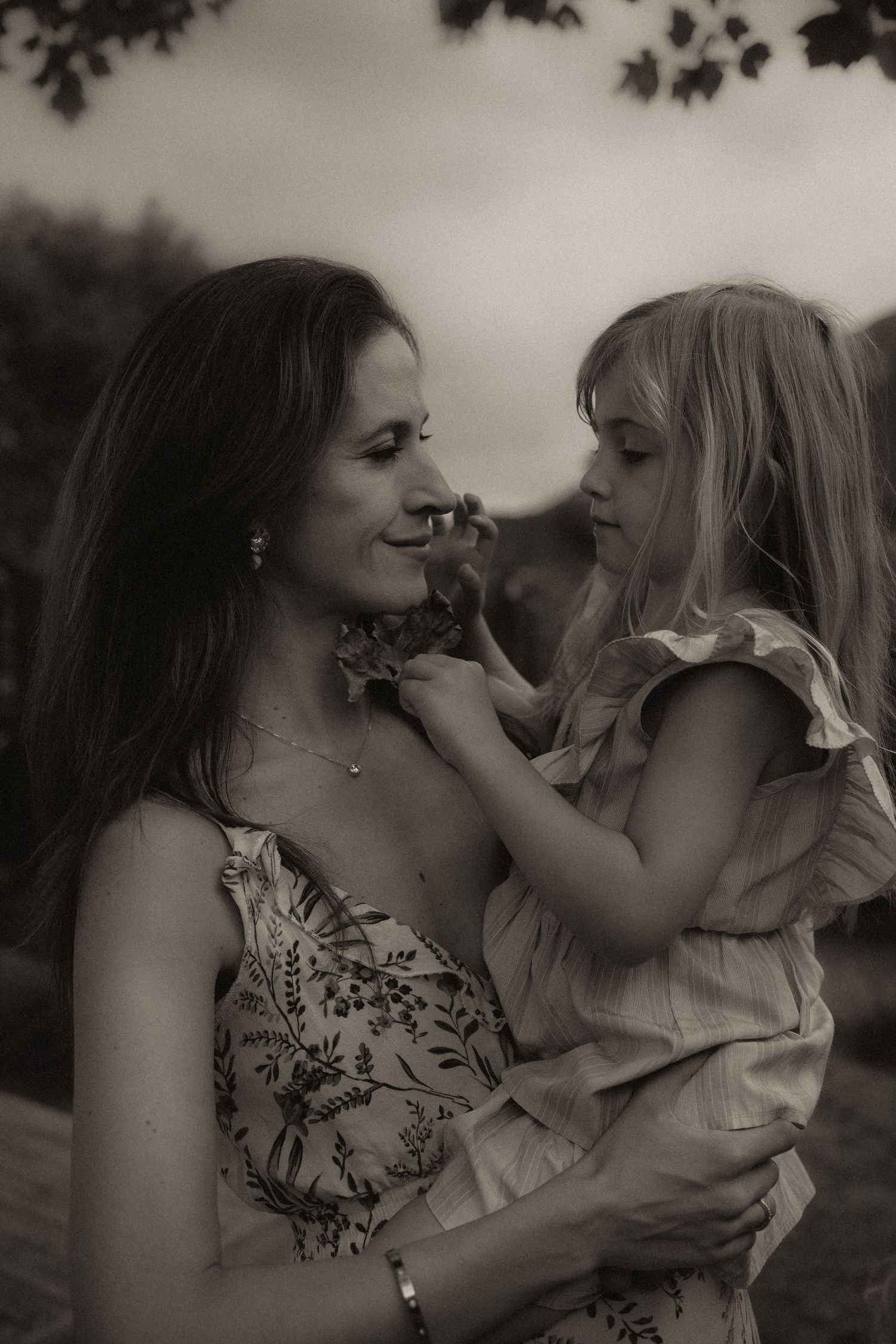 Family celebration photography in Cape Town.
Documenting meaningful family gatherings