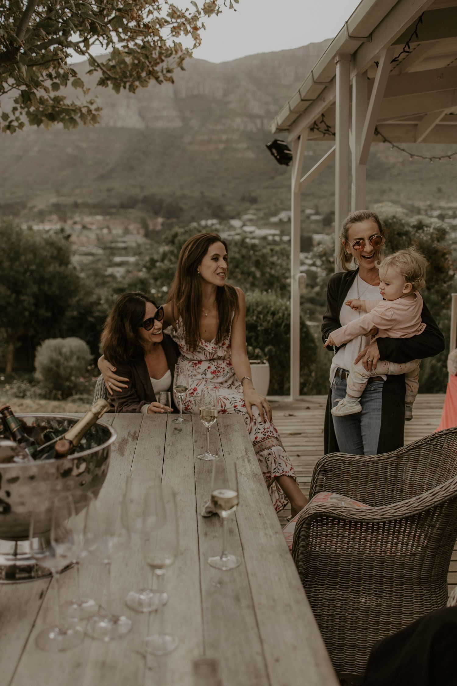 Authentic and timeless photography.

Real connection captured through photography
Cape town, somerset west and winelands