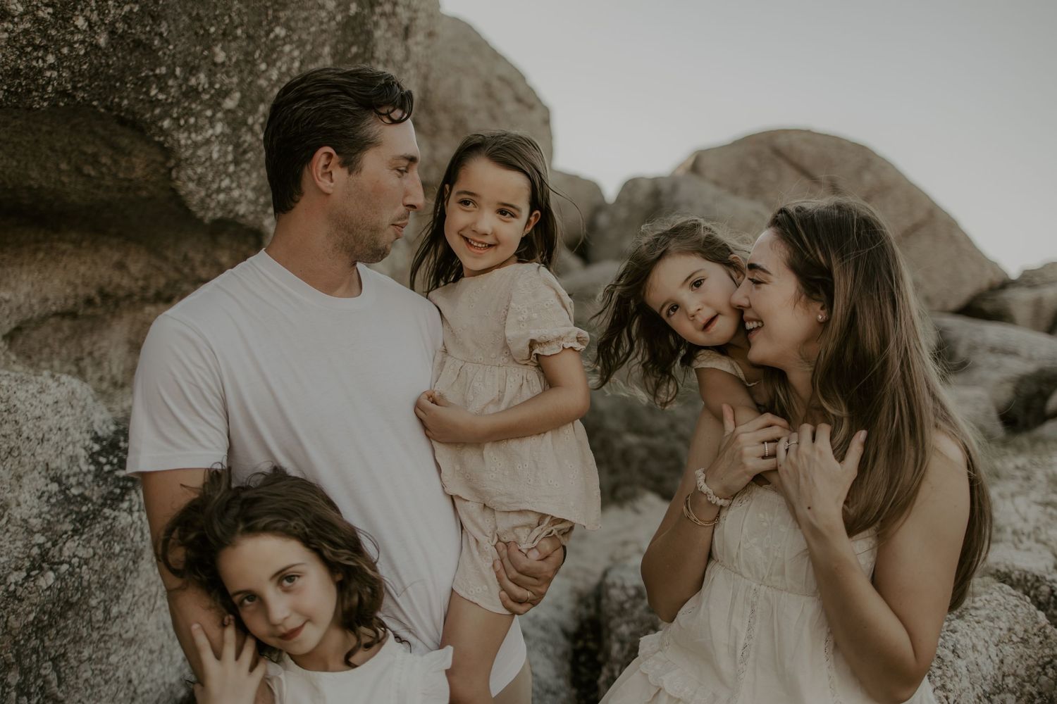 for families visiting Cape Town
for those who love the ocean and connection
for families who want more than posed photos