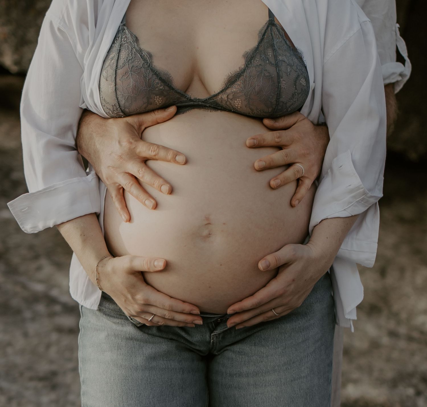 Styled maternity sessions Cape Town
Refined, artistic maternity portraits
Golden hour family photography Cape Town