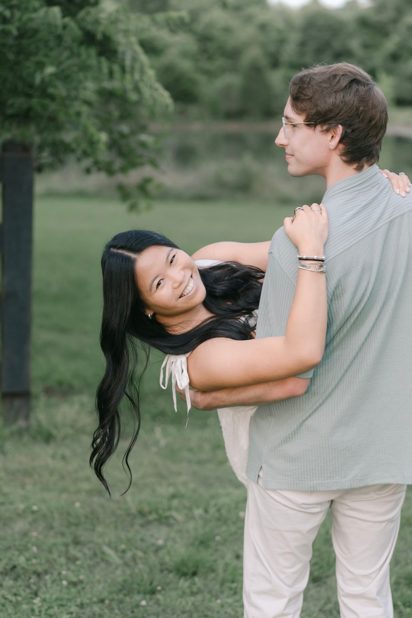 Knoxville wedding photographer documenting a couple's engagement near Nashville