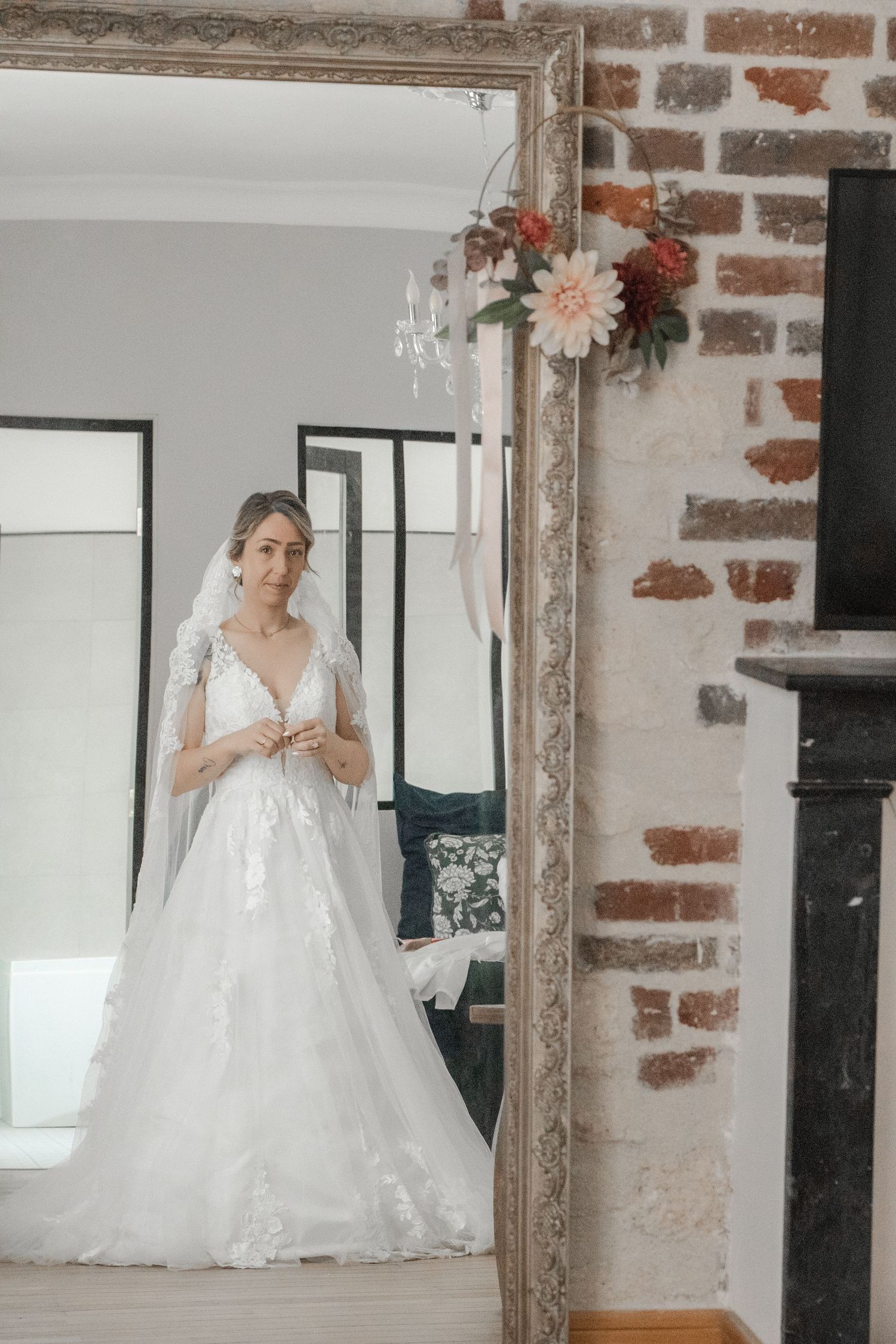 Décoration florale intérieure pour mariage