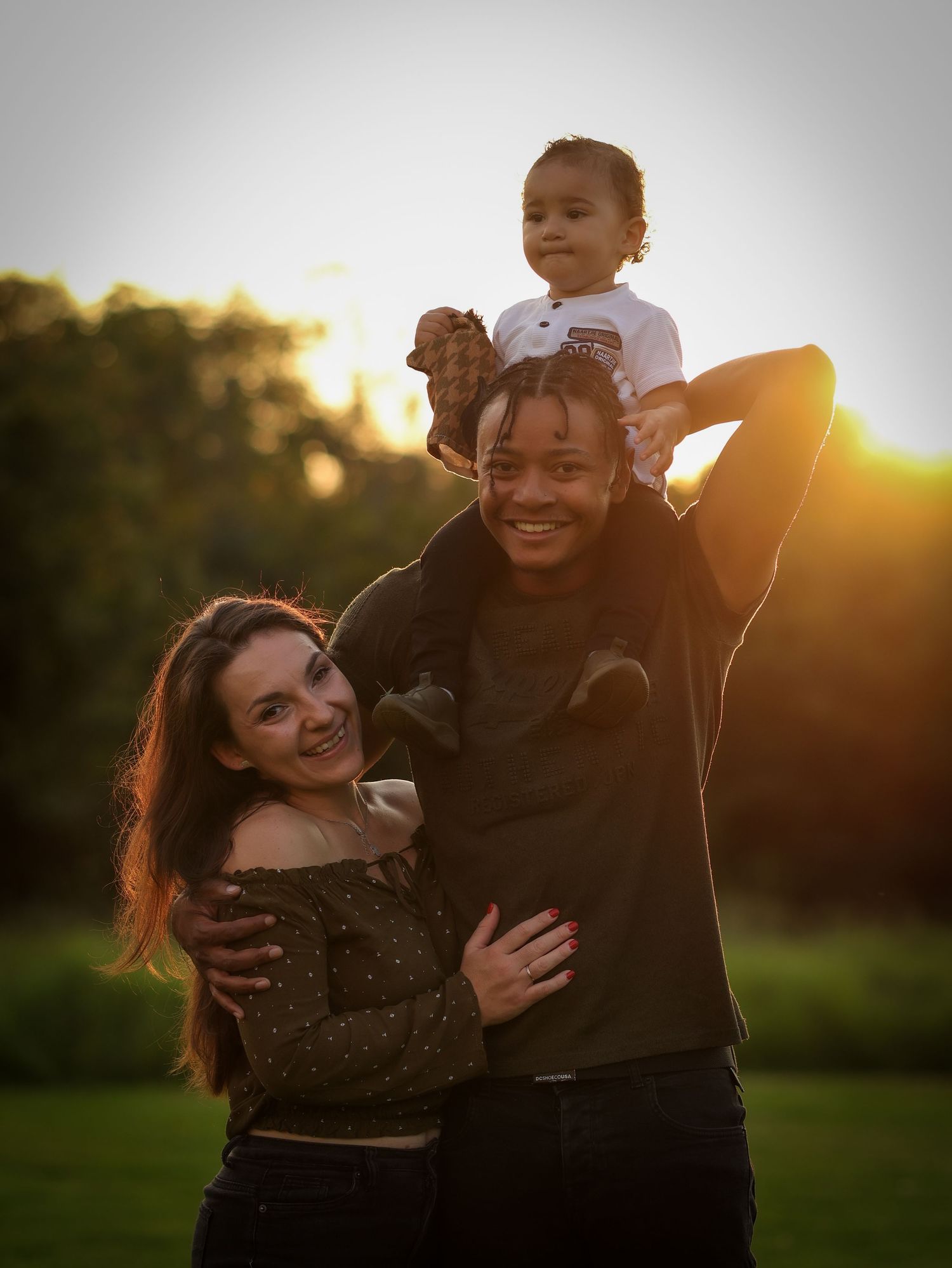 family photos, family photoshoot, family photographer, family photography, portrait photos, lifestyle photos