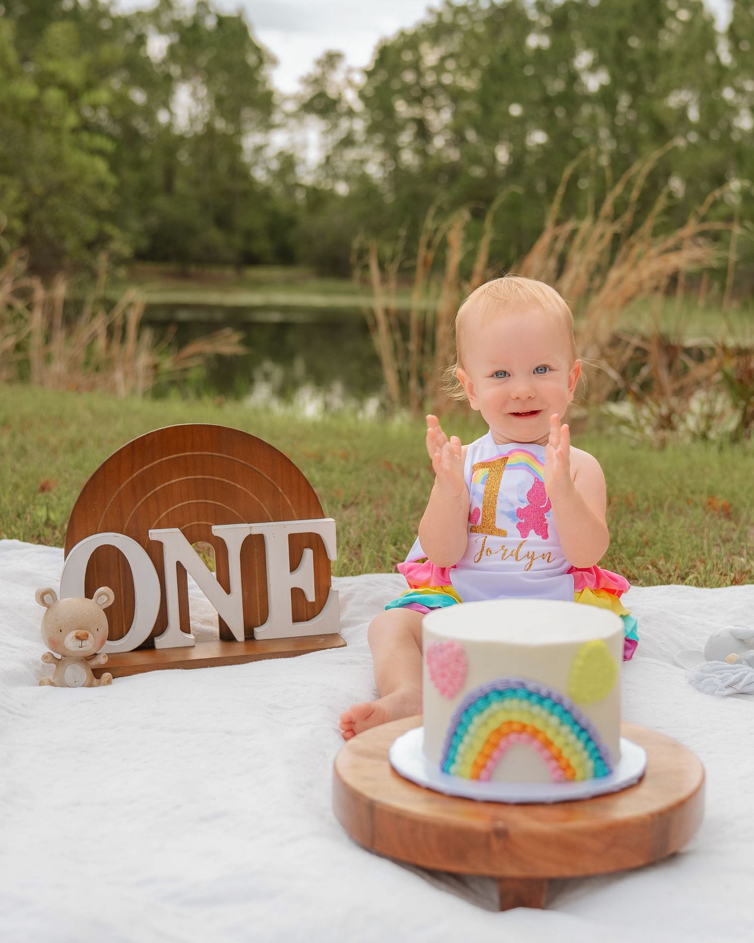 Timeless cake smash photography documenting a first birthday celebration in Central Florida.