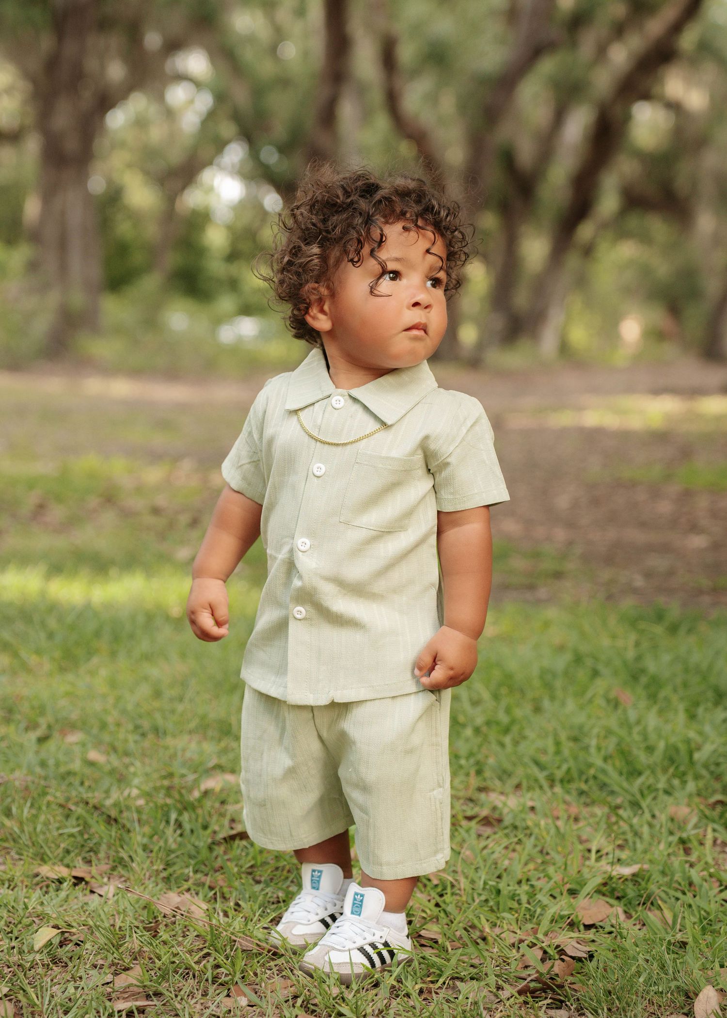 Family photography session at Lake Runnymede Conservation Area in St Cloud Florida