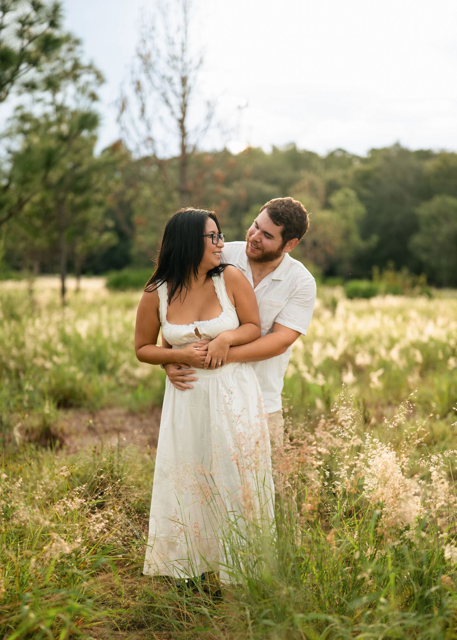 ake Louisa State Park engagement photographer capturing candid couple Lake Louisa State Park couples photography during sunset