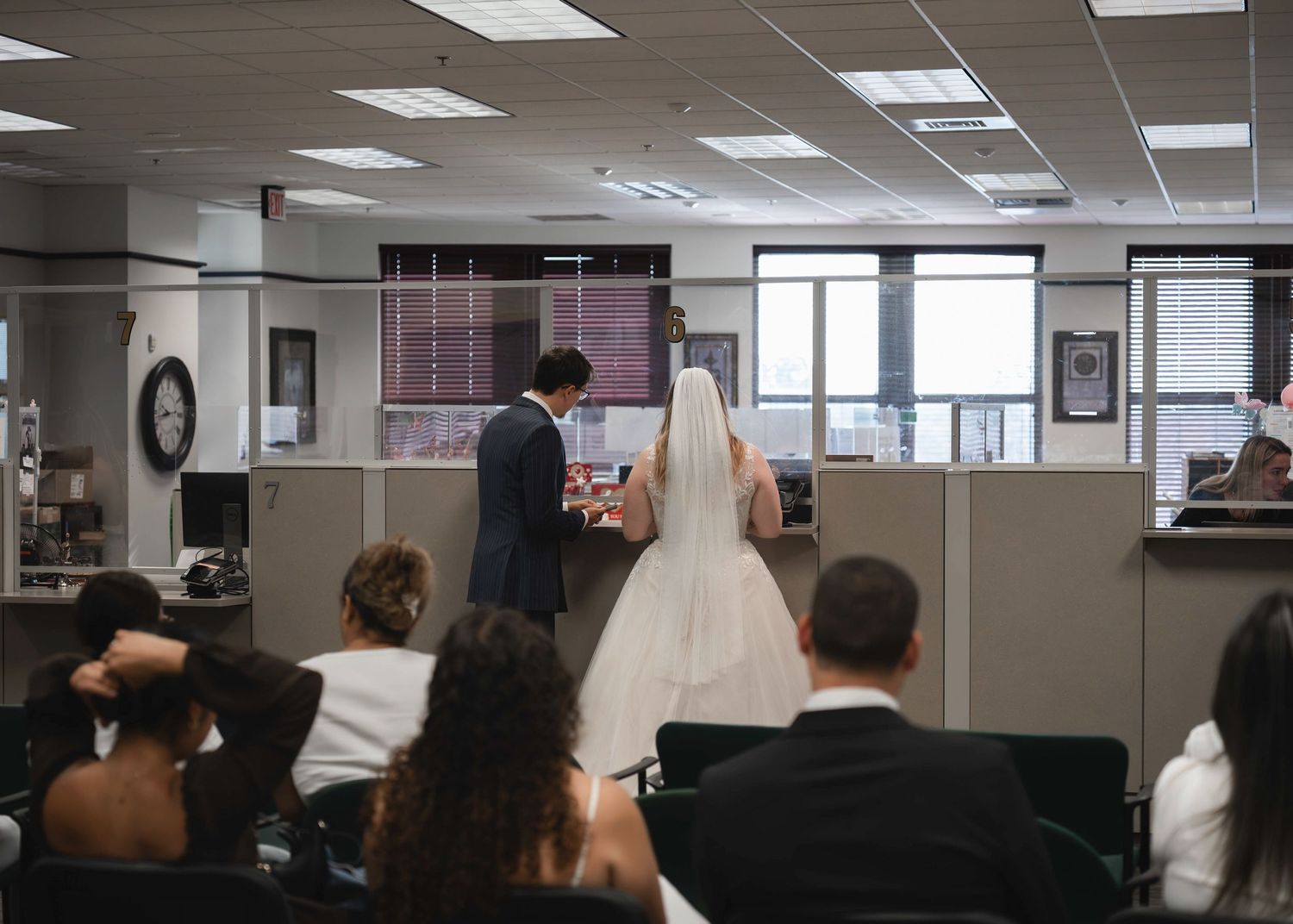 Orlando courthouse elopement photographer documenting UK couple arriving at courthouse
