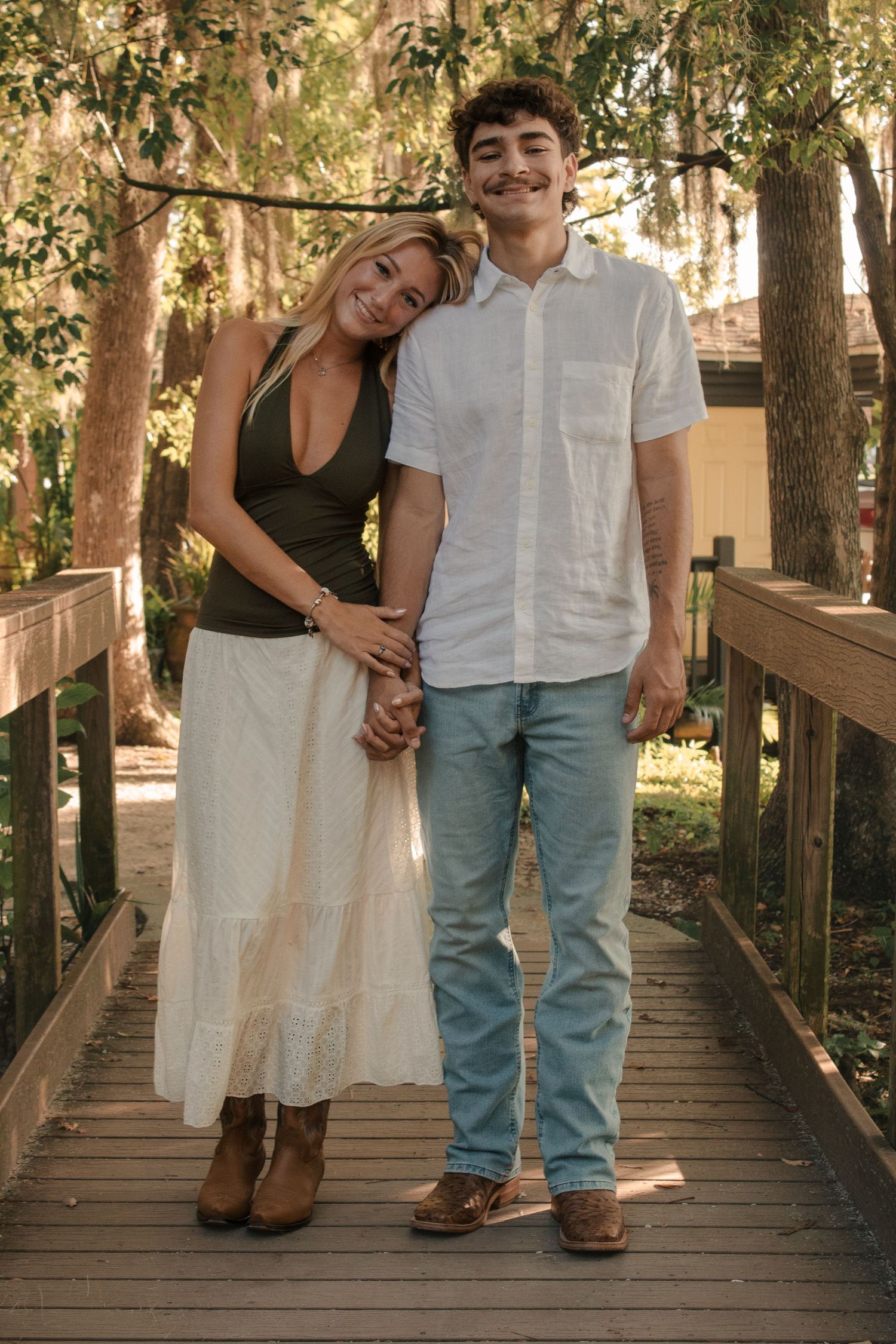 Couples photography by Luna Photography in Central Florida, capturing genuine connection, romantic moments, and the little details that make