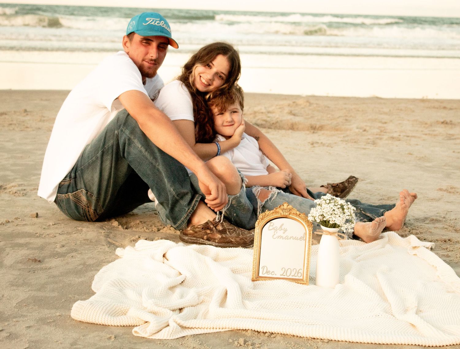 Family photography by Luna Photography in Central Florida, capturing genuine smiles, meaningful connections, and memories to treasure.