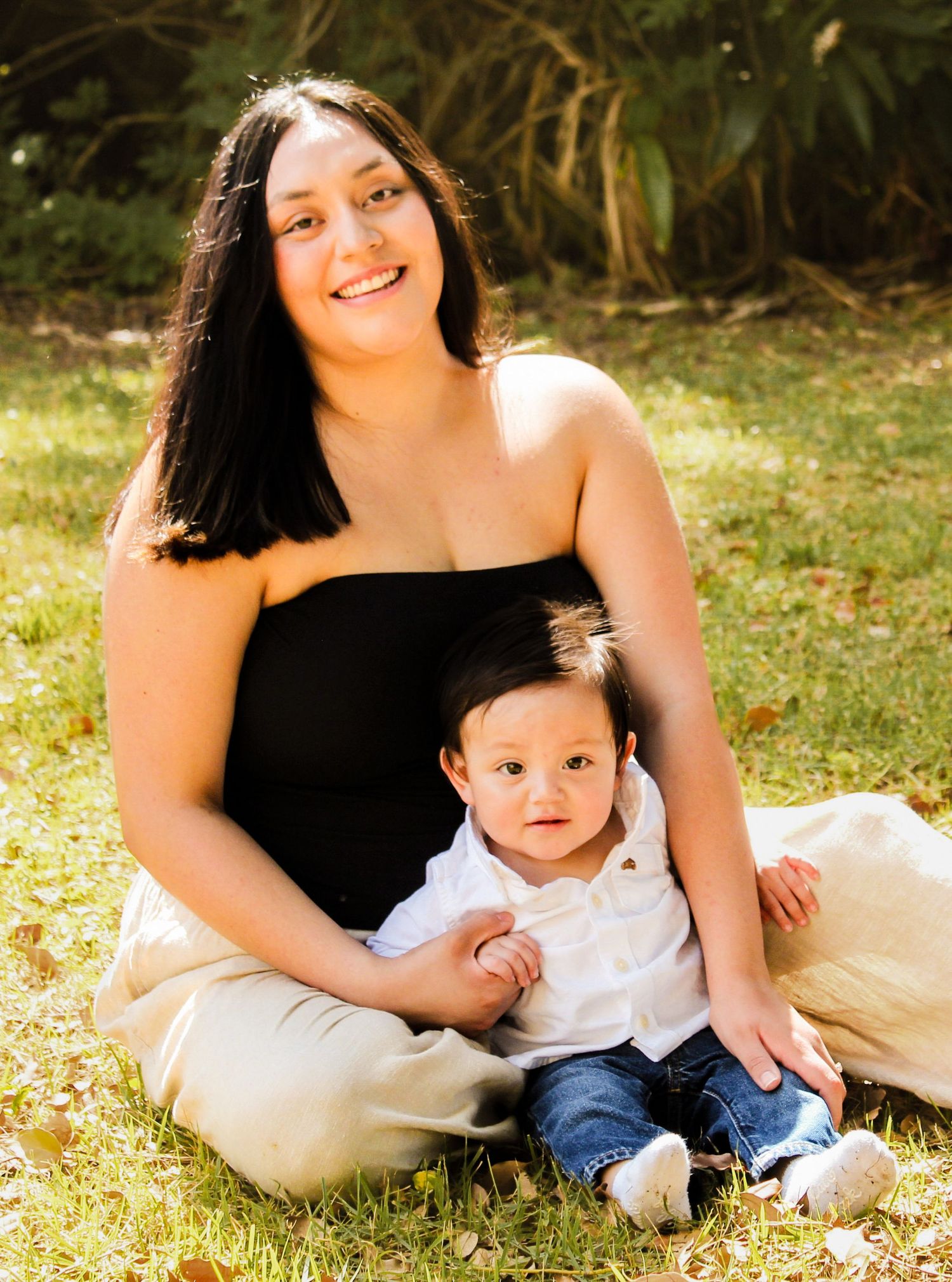 Family photography by Luna Photography in Central Florida, capturing genuine smiles, meaningful connections, and memories to treasure.