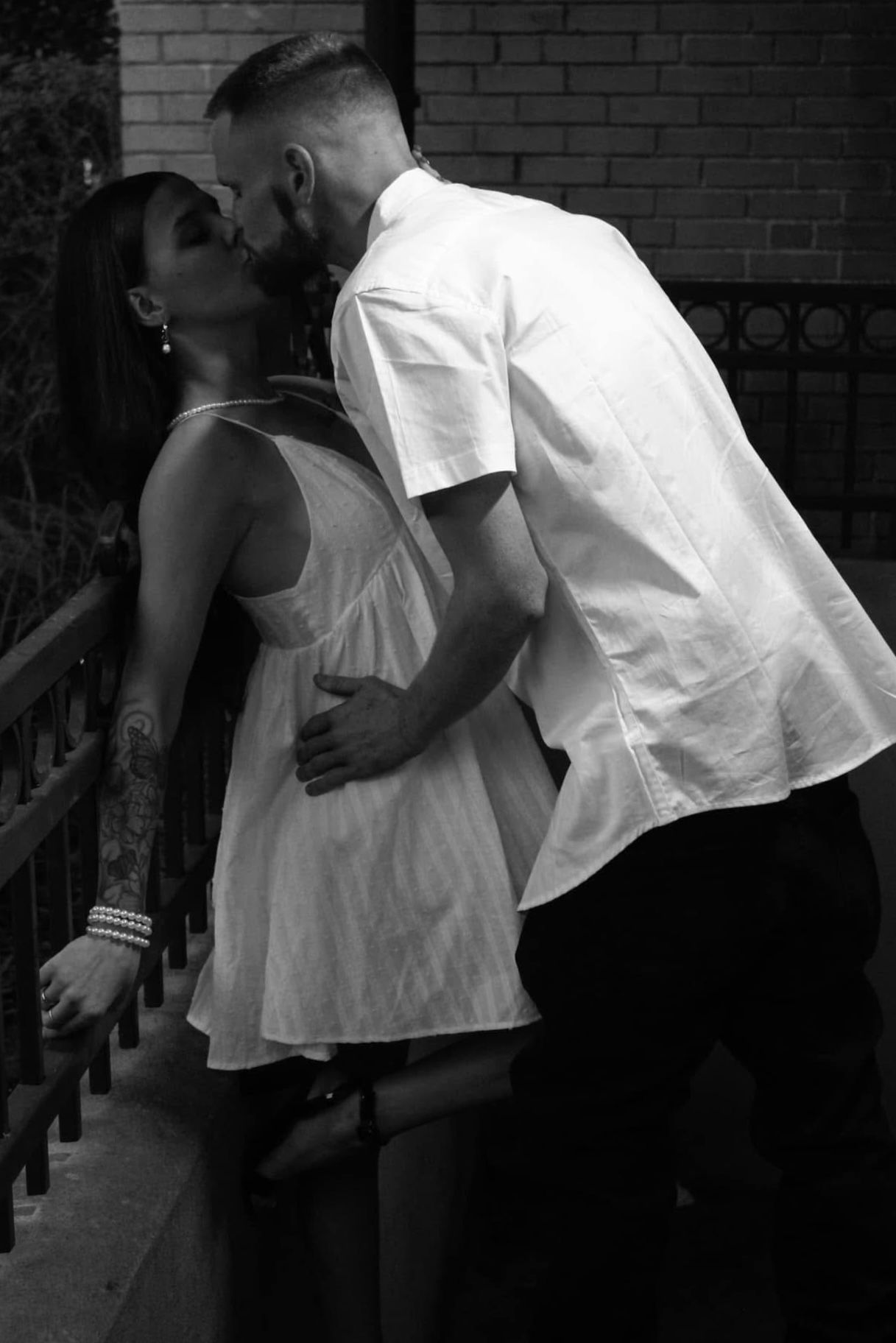 Central Florida couples photographer specializing in romantic portraits, natural posing, and authentic moments that tell your love story.