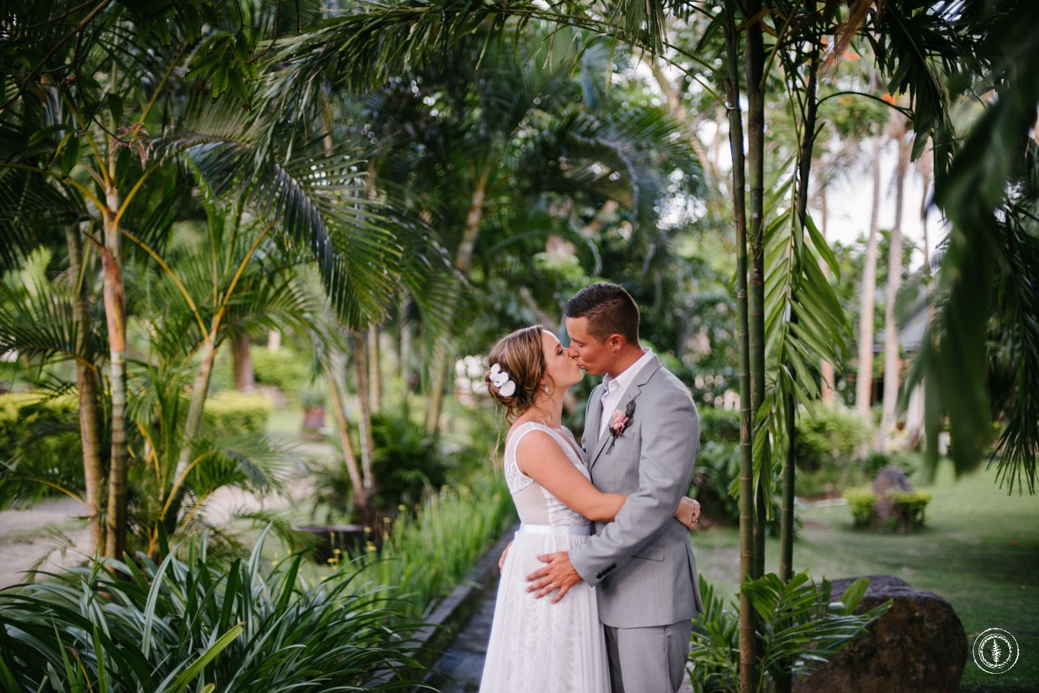 josh_grace_fiji_wedding_warwickfiji