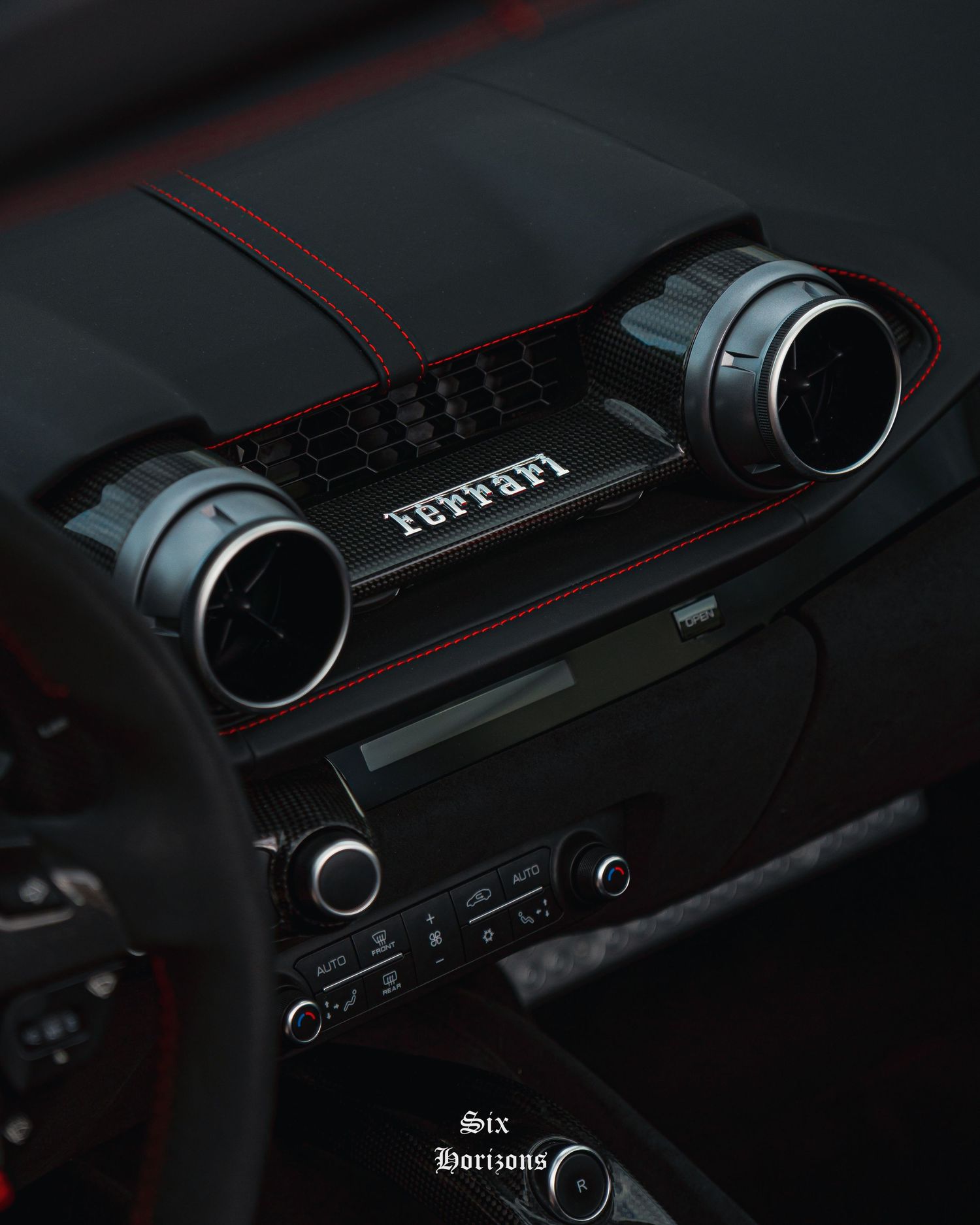 Ferrari 812