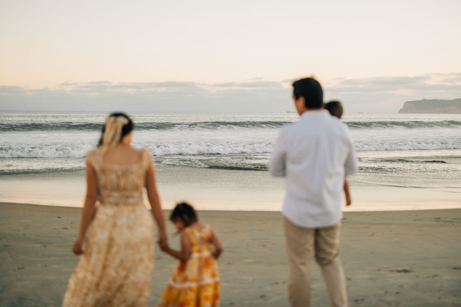 Jenny Thai Photography offering fall and Holiday mini sessions - San Diego Family Photographer - Family Beach Photos at Coronado Sand Dunes