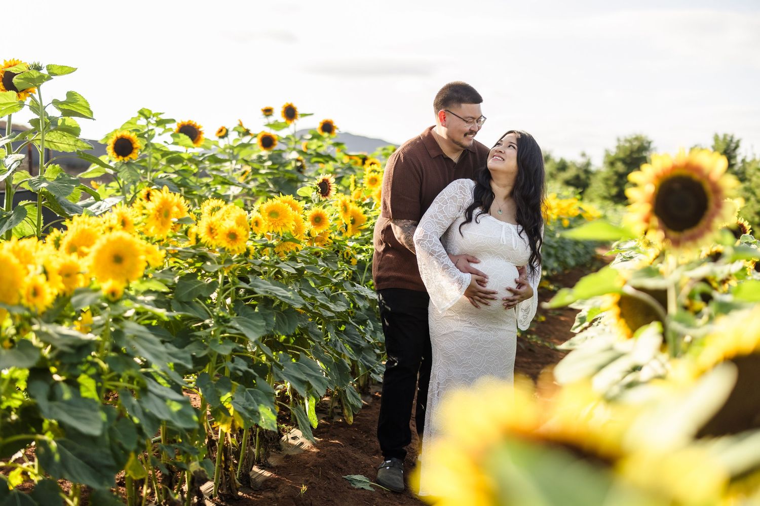 San Diego Fall Mini Session Photographer - Sunflower pumpkin patch at Pumpkin Station, Permits included