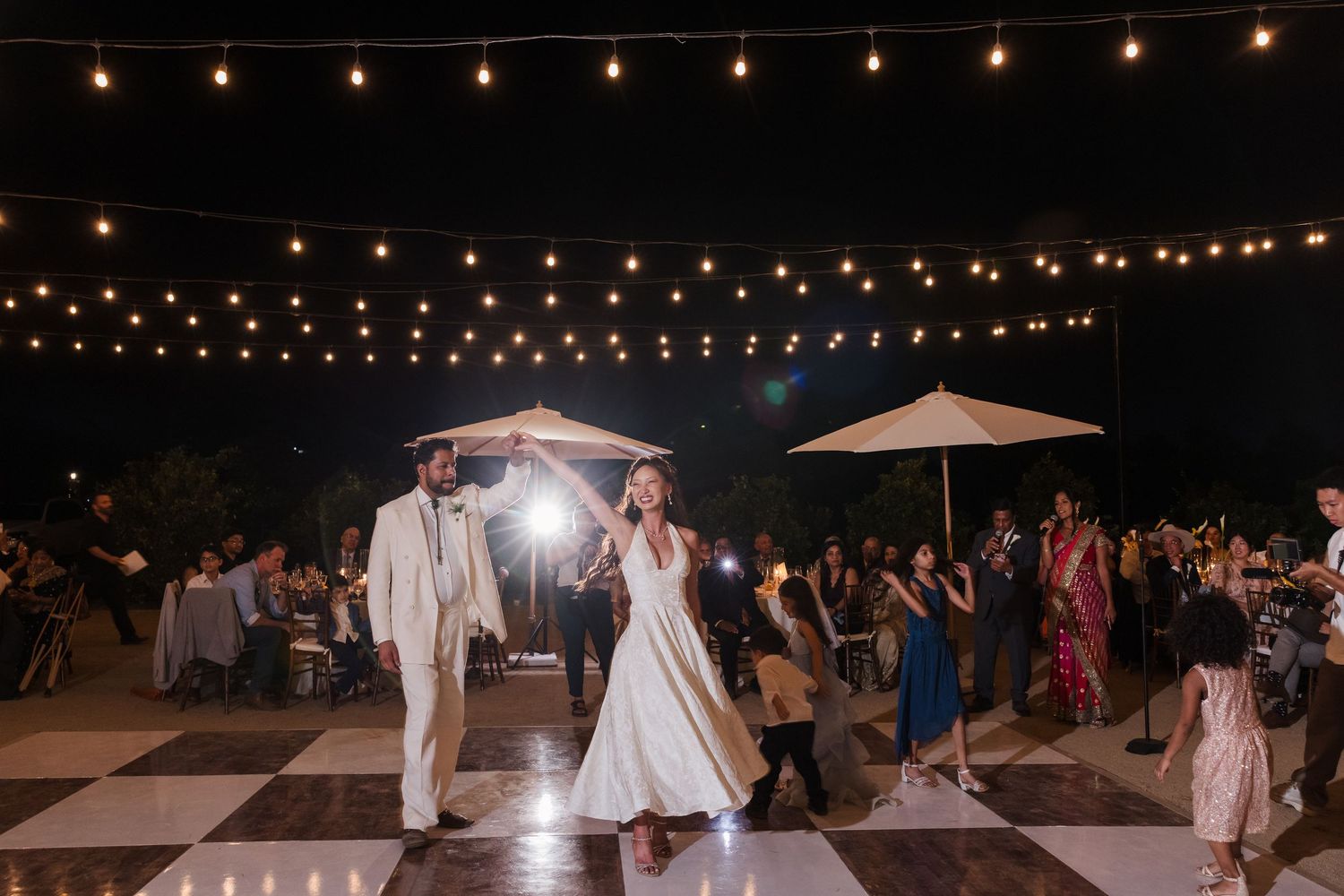 Best San Diego Wedding Photographer - Outdoor reception