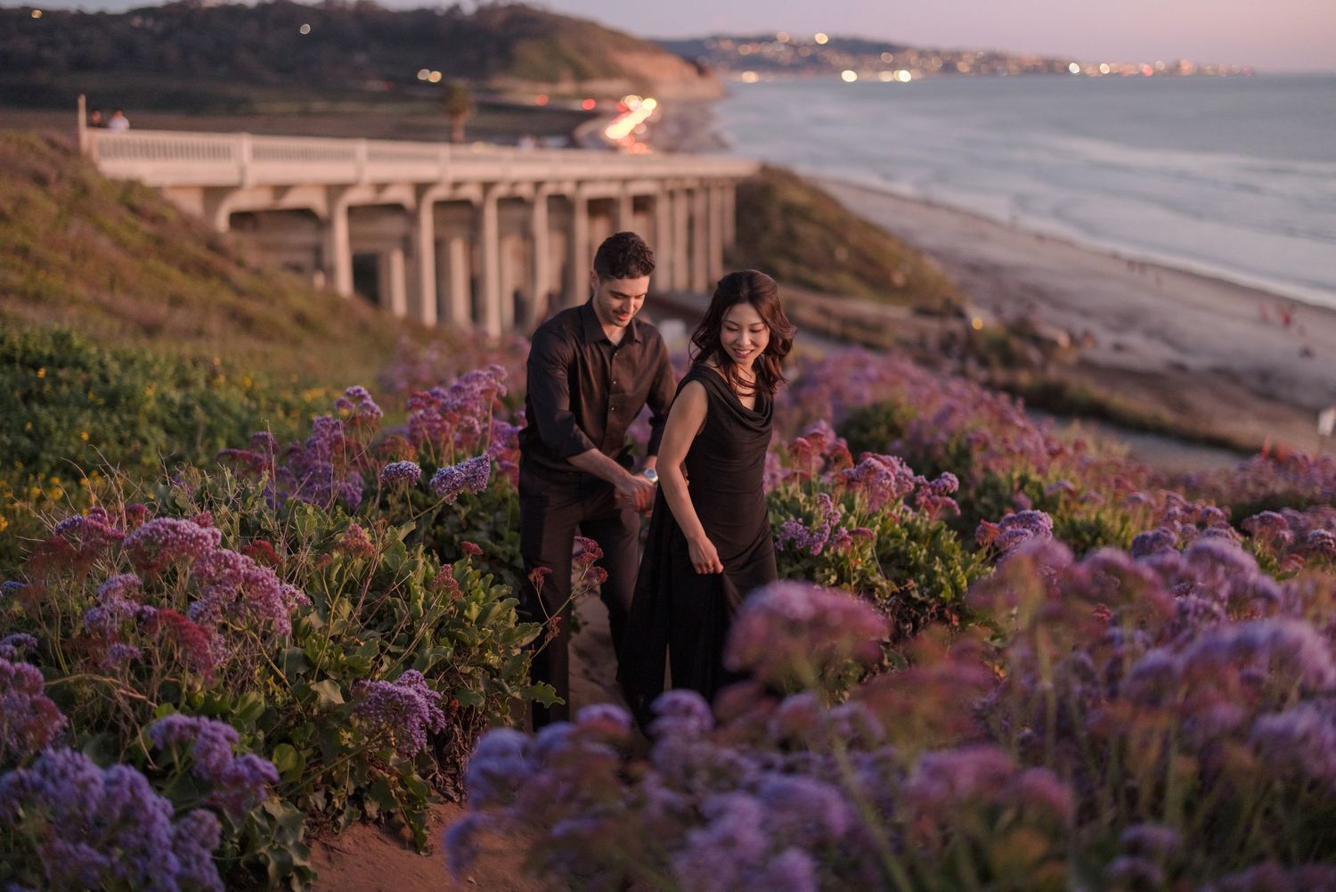 San Diego wedding photographer - Engagement Beach Photoshoot