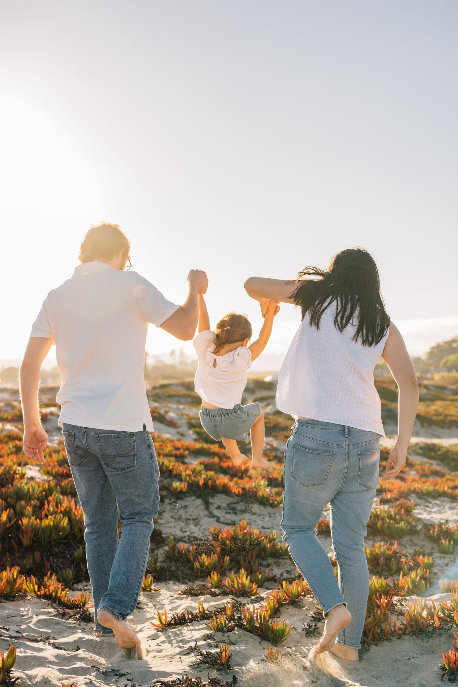 Jenny Thai Photography offering fall and Holiday mini sessions - San Diego Family Photographer - Family Beach Photos at Coronado Sand Dunes