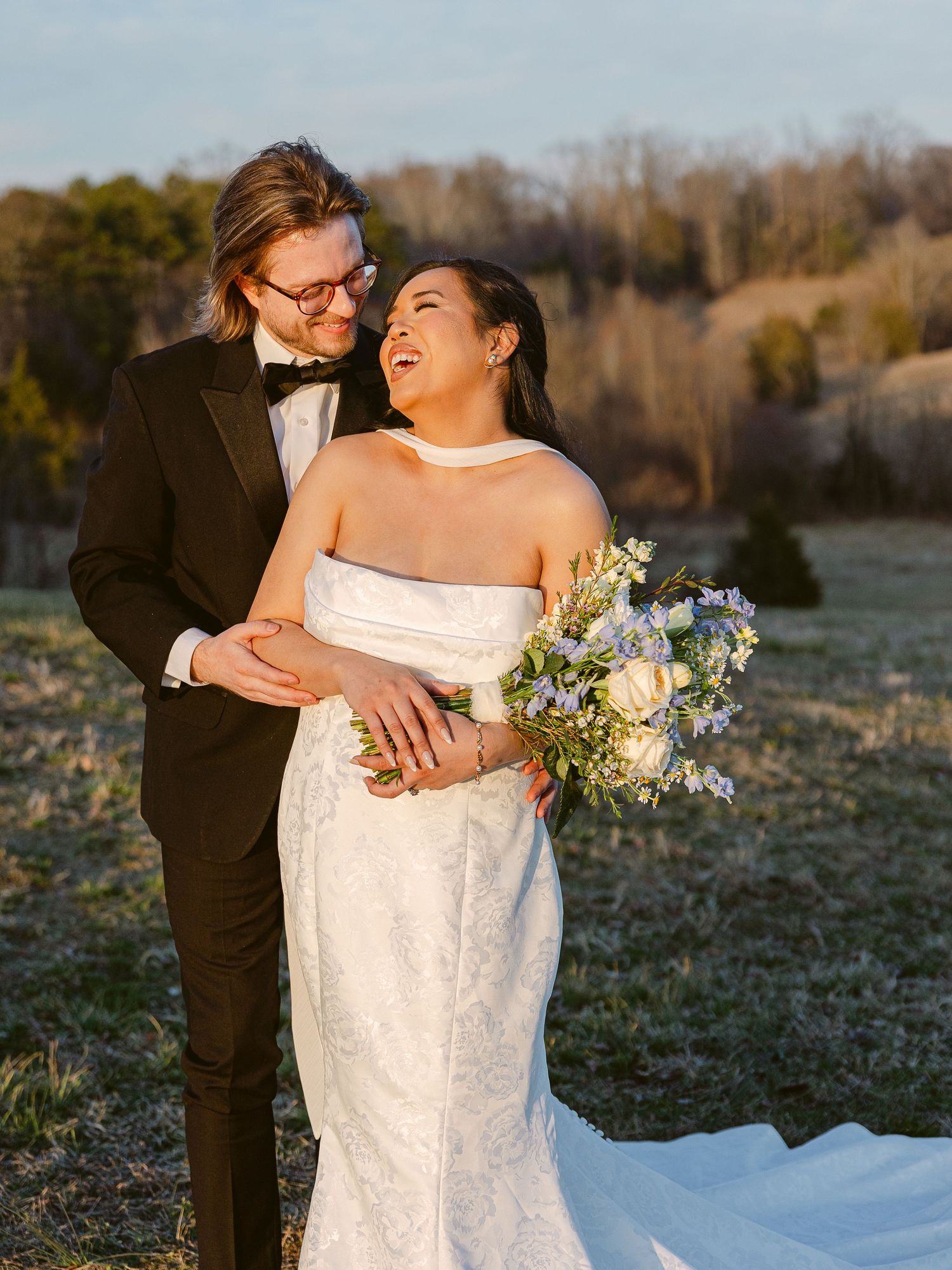 Explore this elegant Southern intimate wedding and elopement inspiration for couples getting married in the Southeast, pre-wedding portraits