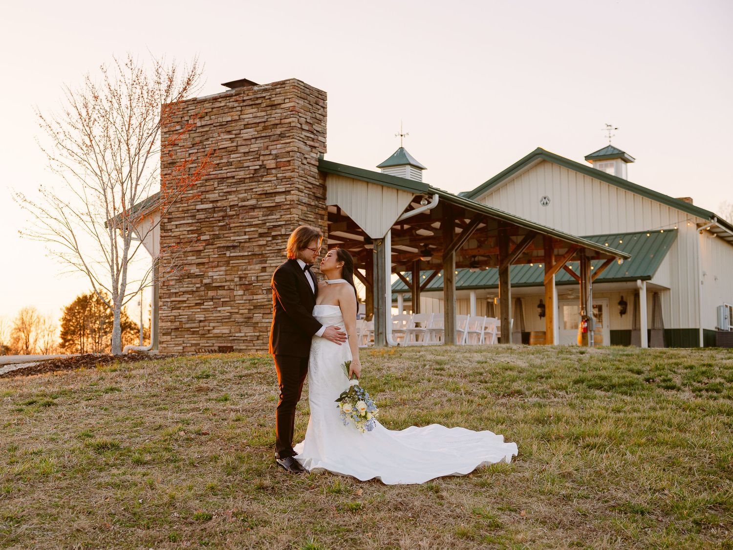 Kalli Hicks is a photographer based in Asheville, North Carolina, who tells wedding and elopement stories in the Southeastern US and Ireland