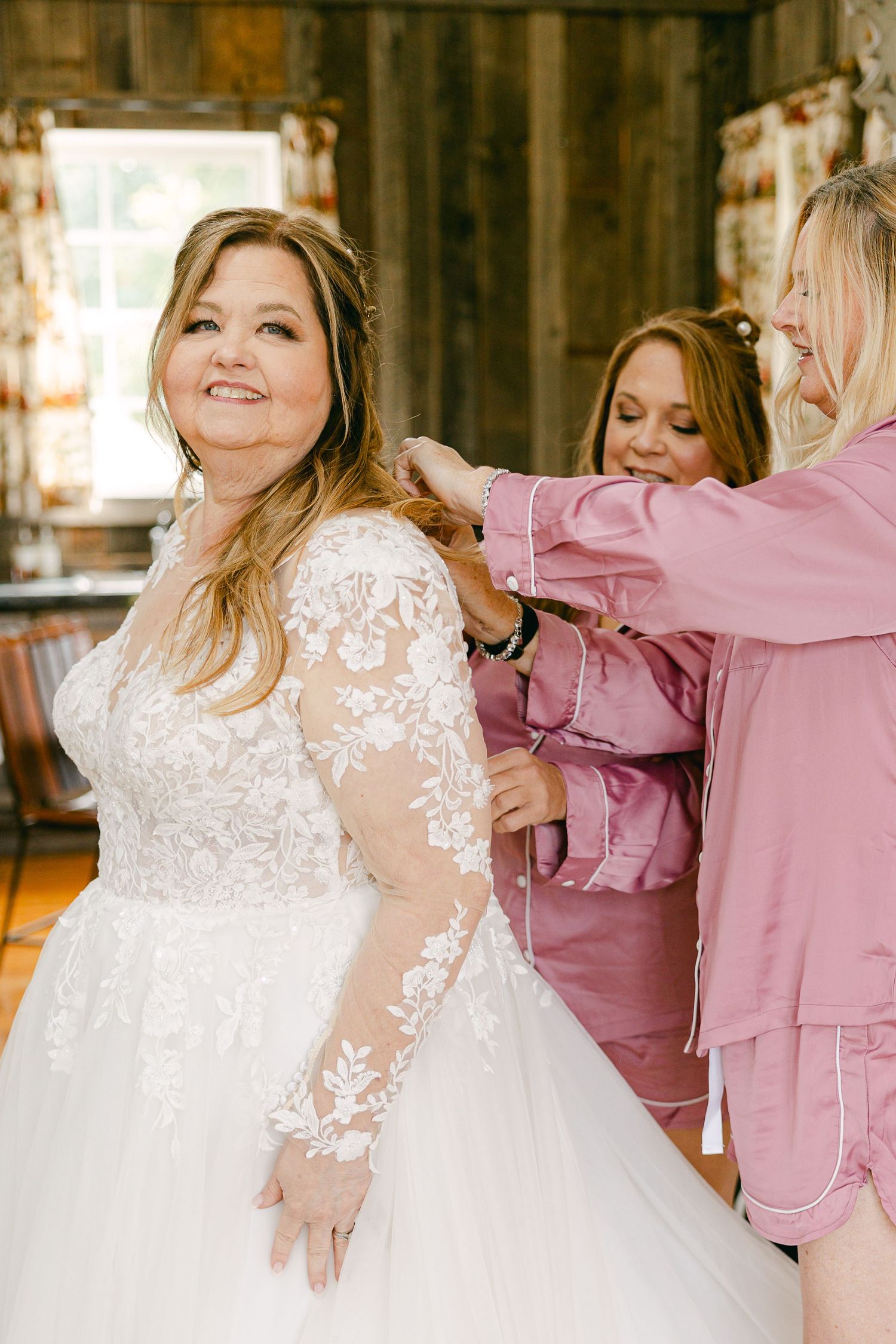 Explore this southeast luxury micro wedding at Shelton Vineyards, Southeastern US elopement and intimate wedding photographer, bride