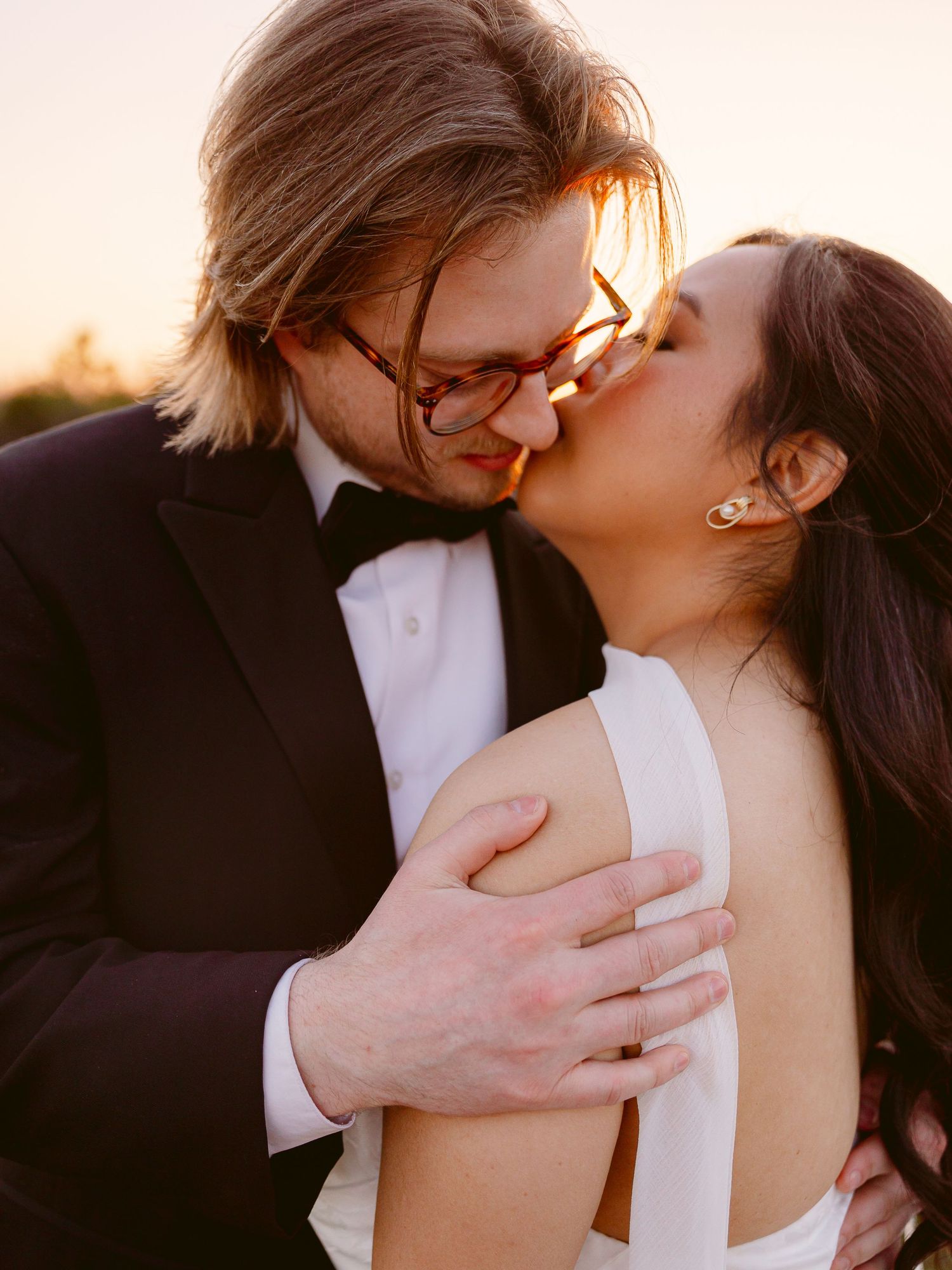 Kalli Hicks is a photographer based in Asheville, North Carolina, who tells wedding and elopement stories in the Southeastern US and Ireland