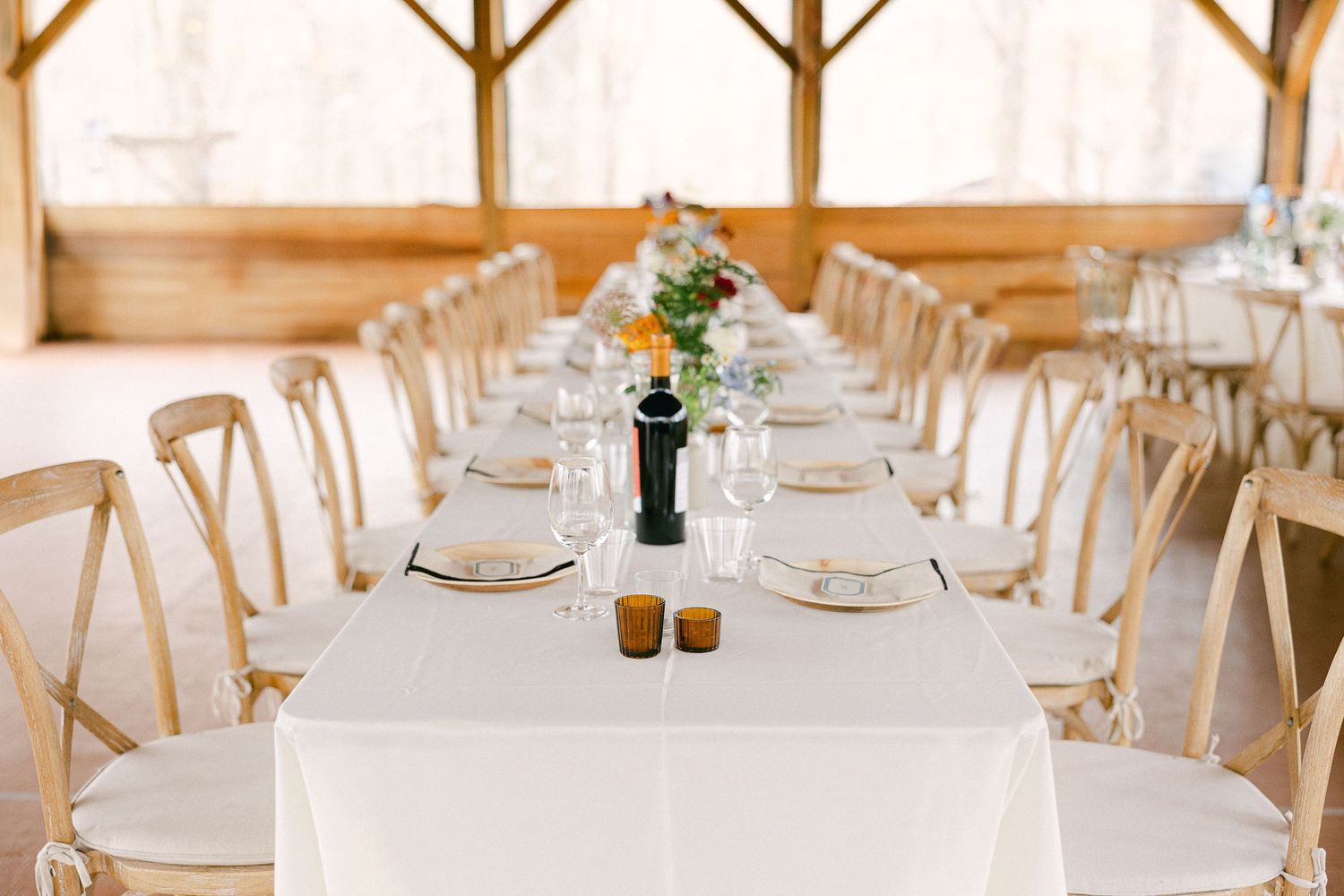 micro wedding photographer based in Asheville, North Carolina, who tells wedding and elopement stories in the Southeastern US and Ireland
