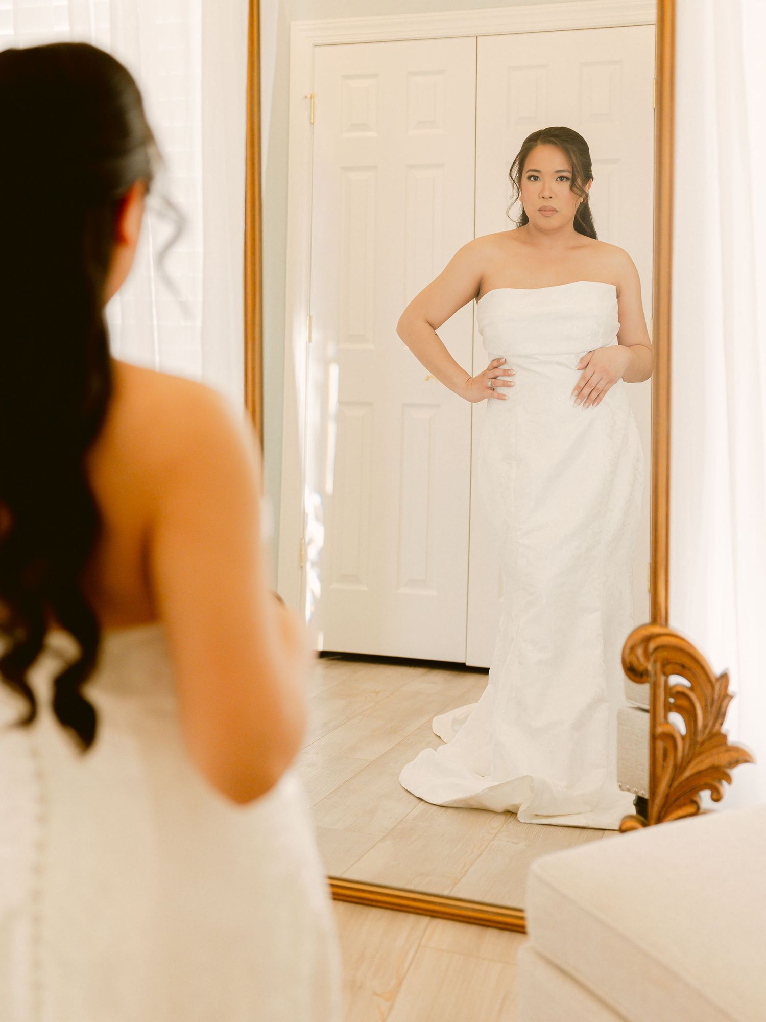 Explore this elegant Southern intimate wedding and elopement inspiration for couples getting married in the Southeast, Serene by Madi Lane