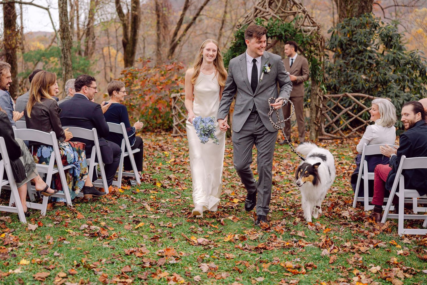micro wedding photographer based in Asheville, North Carolina, who tells wedding and elopement stories in the Southeastern US and Ireland