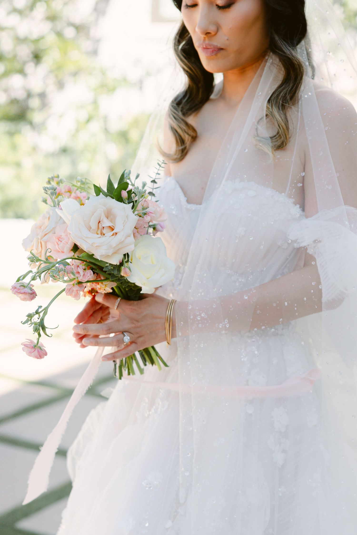 Kalli Hicks is a photographer based in Asheville, North Carolina, who tells wedding and elopement stories in the Southeastern US and Ireland
