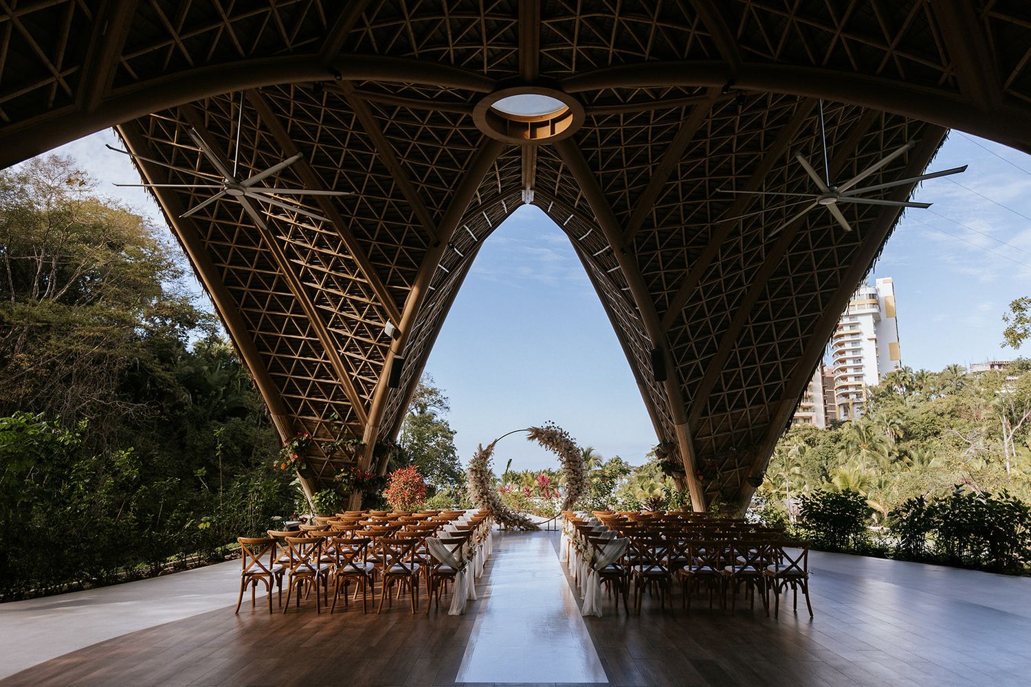 Luxury wedding venue Tierra Luna at Garza Blanca, featuring modern architecture and tropical mountain views, by José Carrillo Photography.