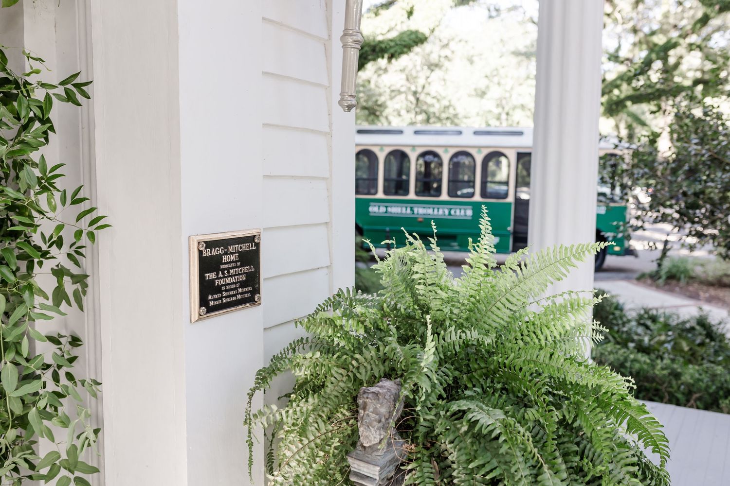 Bragg-Mitchell Mansion Wedding in Mobile Alabama Photography Grand Laurel Photography