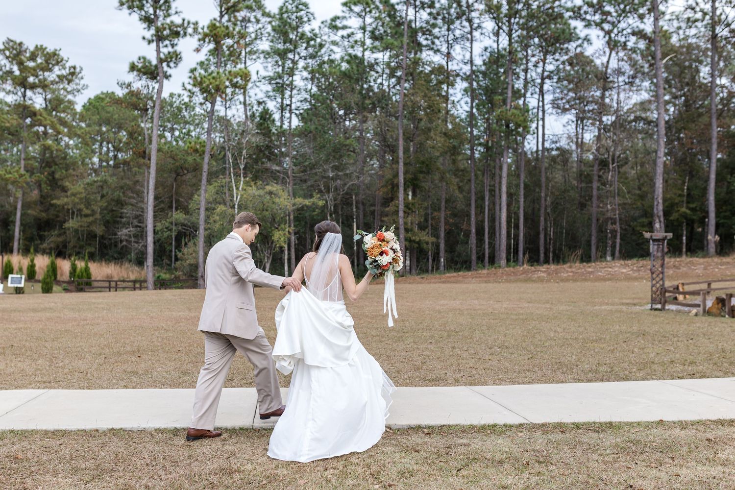 Izenstone Wedding in Spanish Fort Alabama Photographed by Grand Laurel Photography