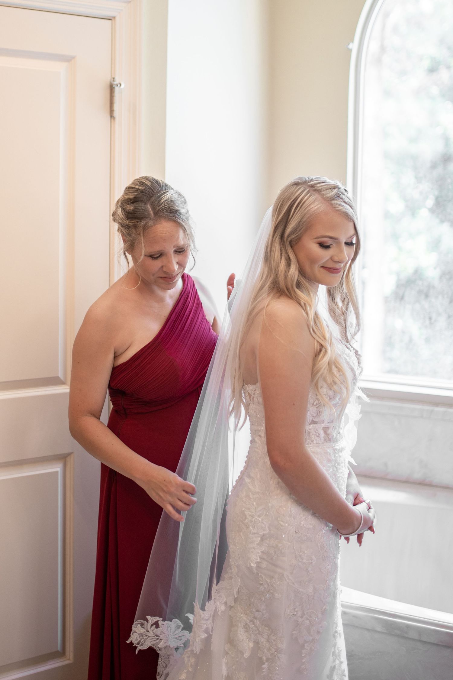 Bella Sera Gardens Getting Ready Alabama Wedding Photographer