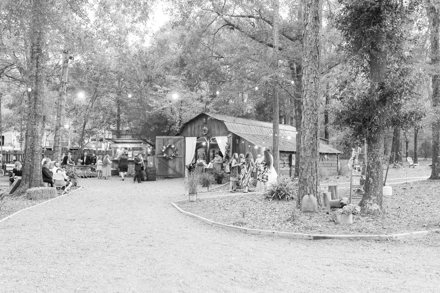 Circle B Lake Wedding Photographer Wilmer Alabama Grand Laurel Photography