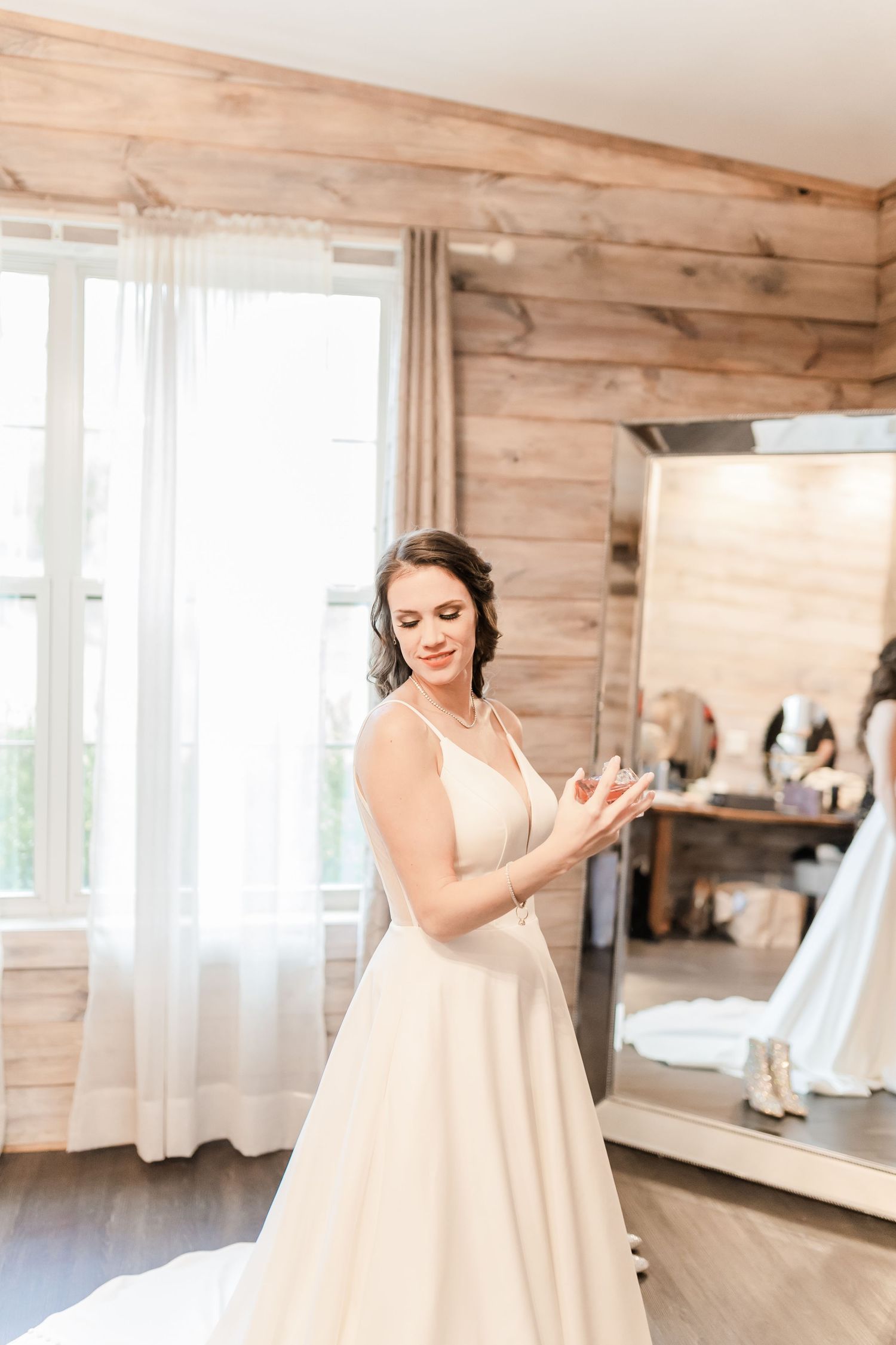 Izenstone Wedding in Alabama Photographed by Grand Laurel Photography