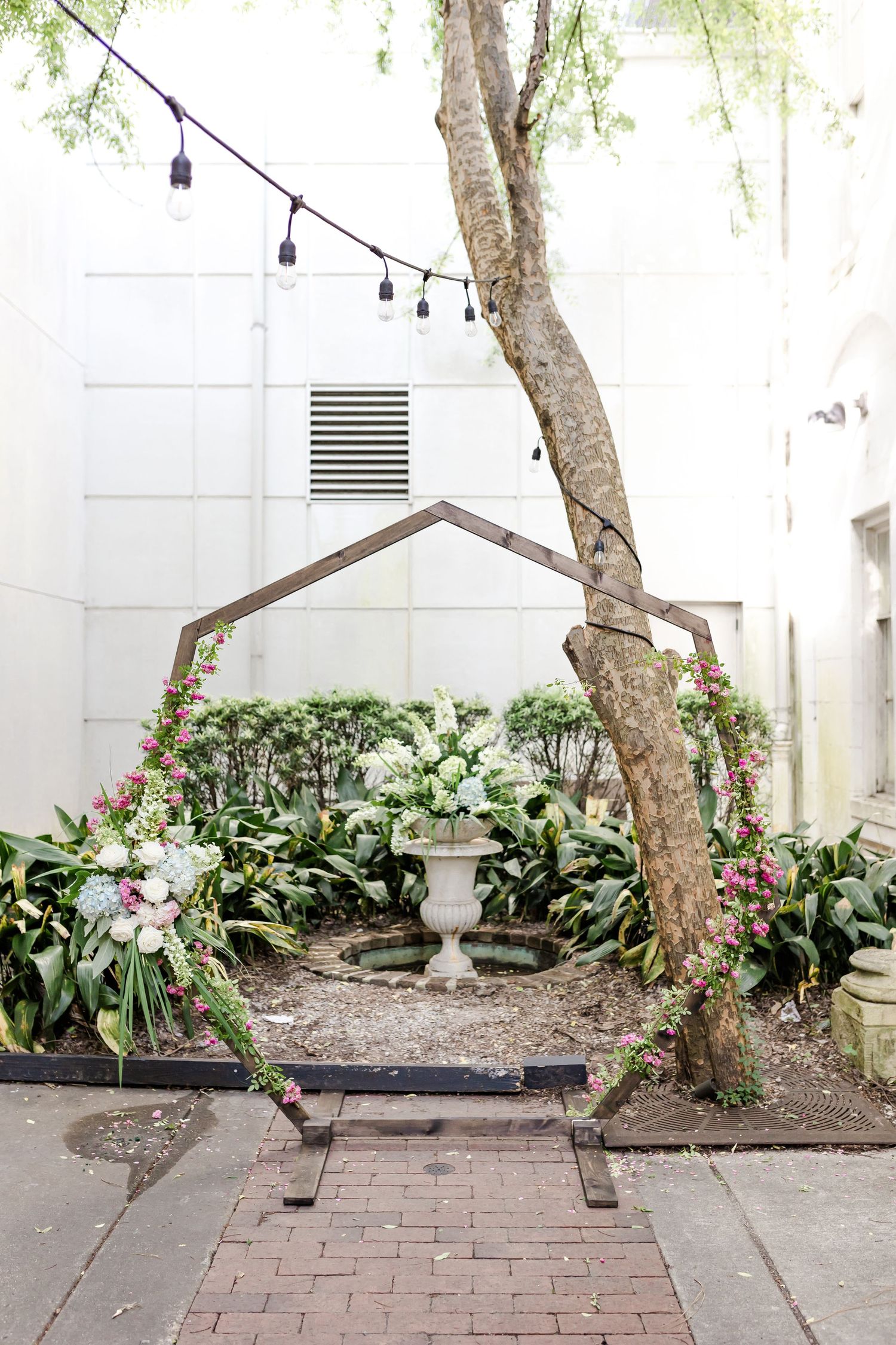 History Museum of Mobile Wedding Mobile Alabama Photographed by Grand Laurel Photography