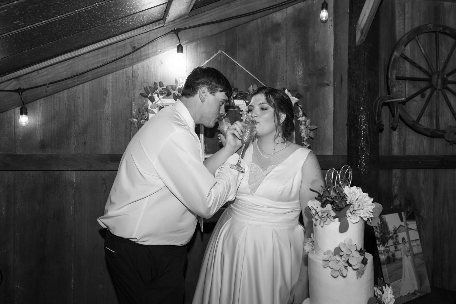 Circle B Lake Wedding Photographer Wilmer Alabama Grand Laurel Photography
