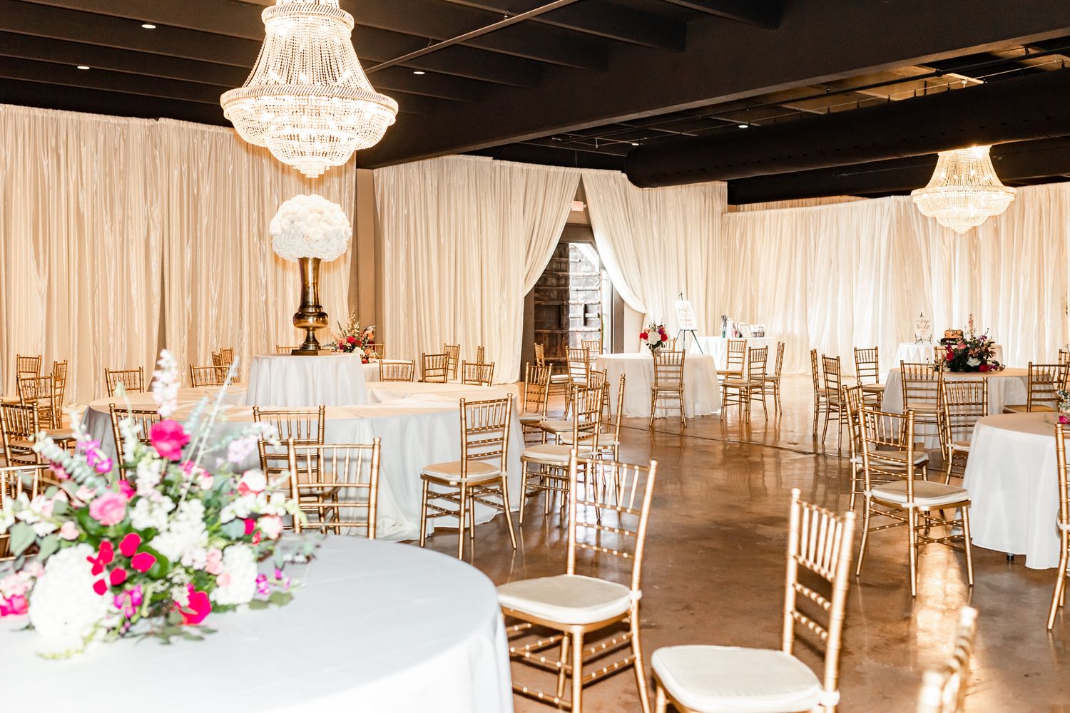 The Locale Wedding Mobile Alabama Wedding Photographer Grand Laurel Photography