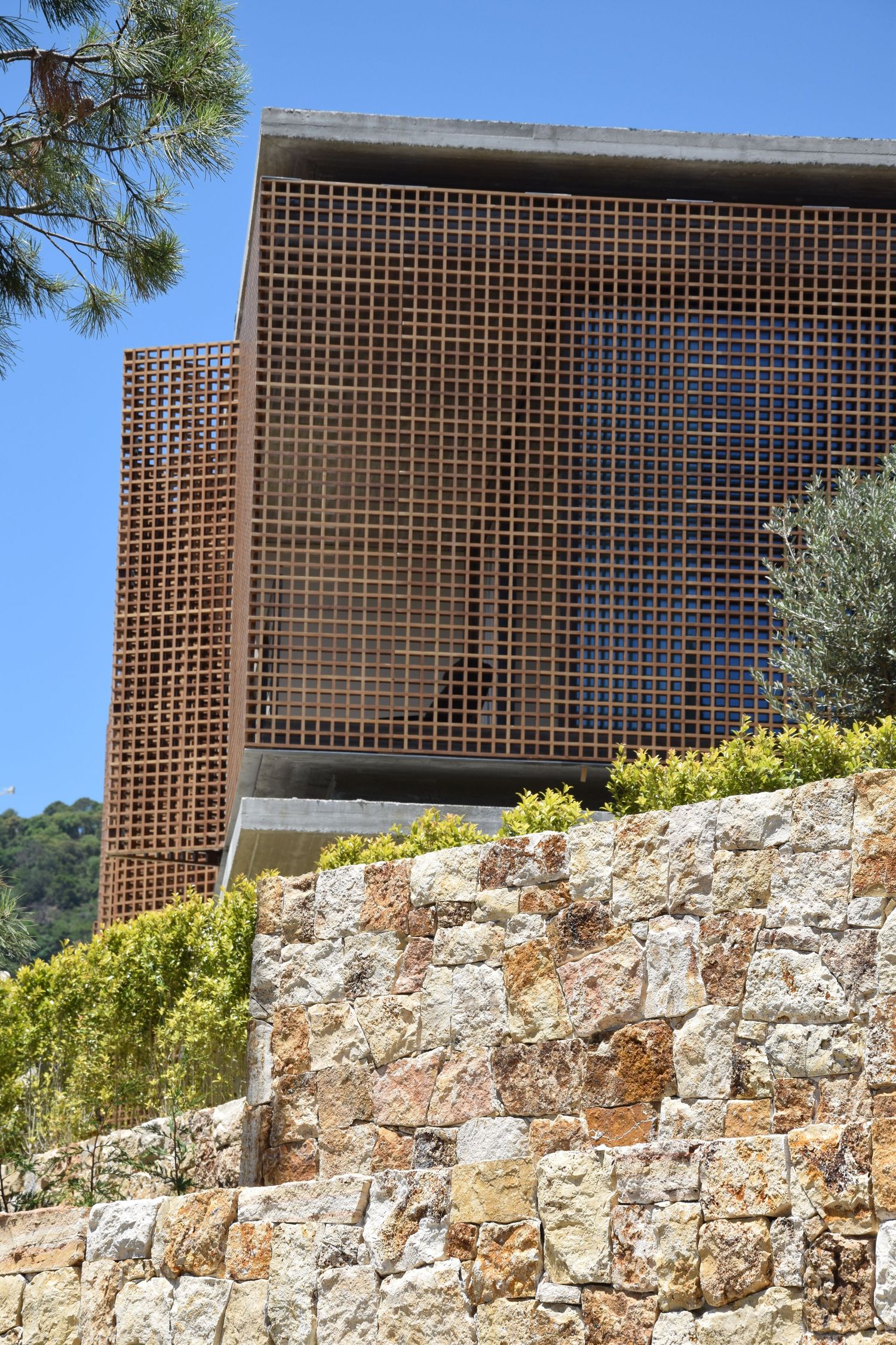 Through light and detail, architecture is revealed as art — elegant lines and spaces brought to life.