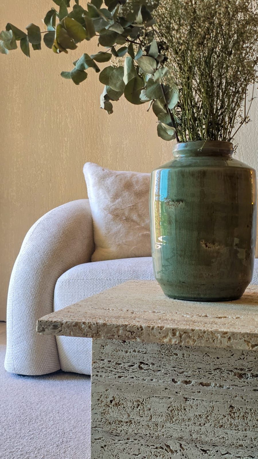 Elegant photography for luxury homes, highlighting details, style, and timeless appeal.